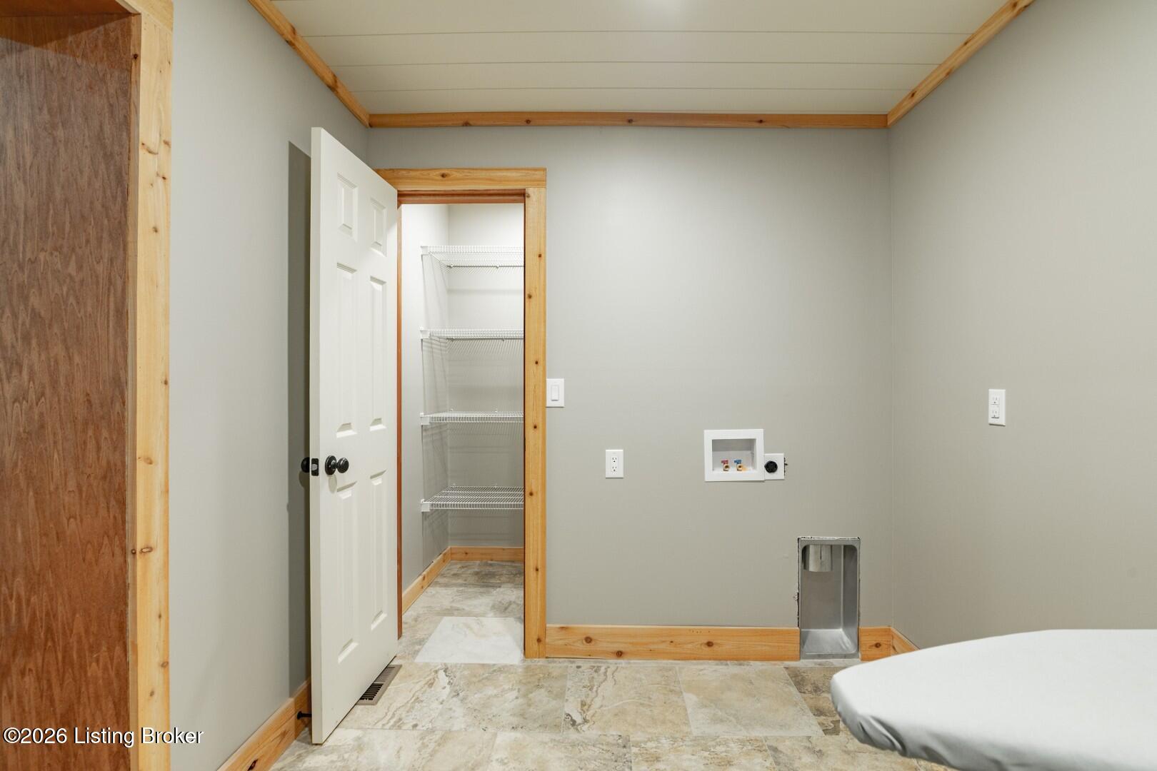 2028 Wooldridge Ferry Rd Property Photo 53