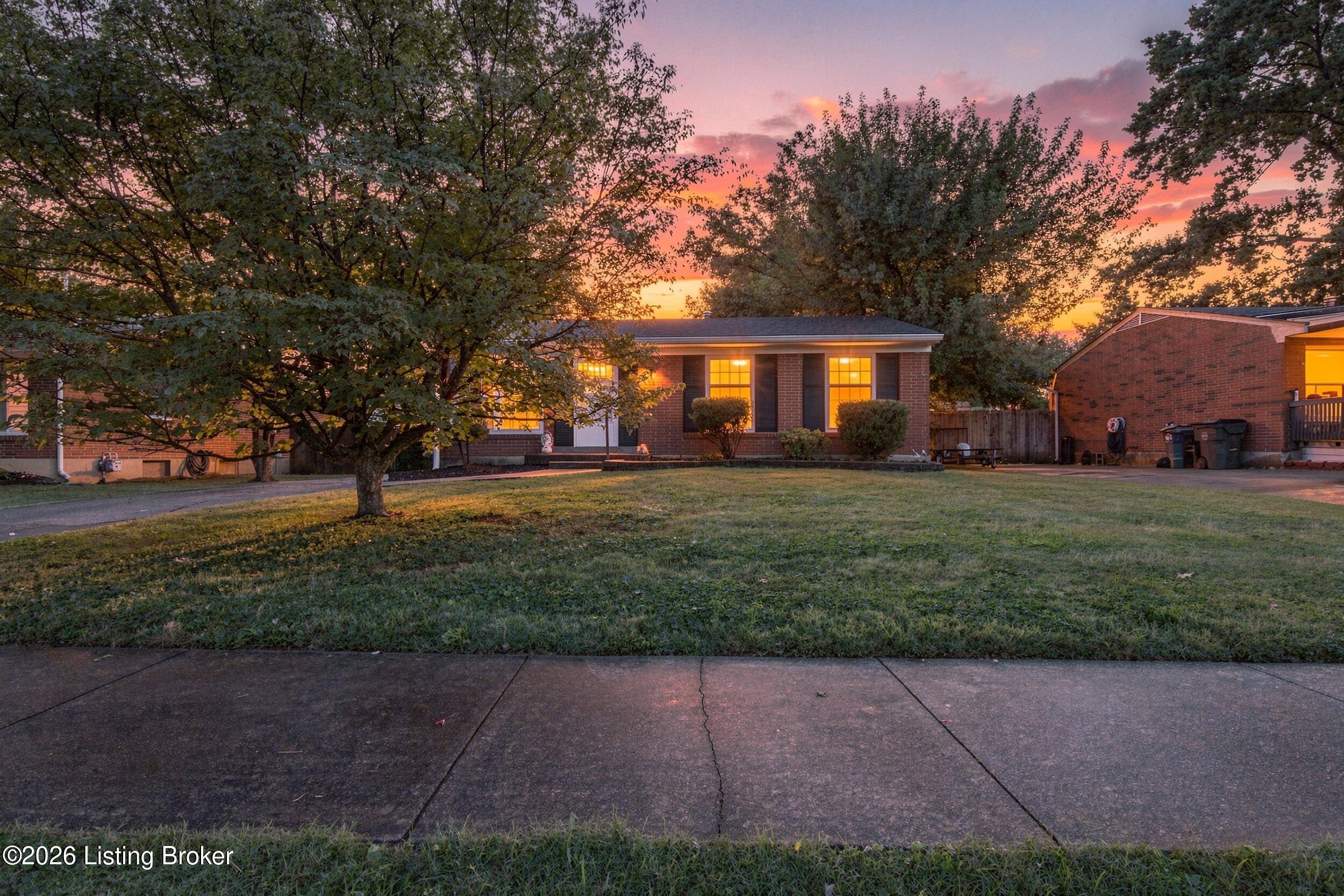 2516 Tregaron Ave Property Photo 1