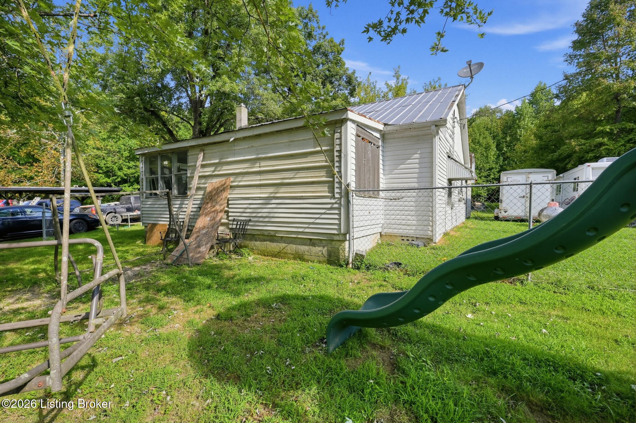 181 Lotus Rd Property Photo 22