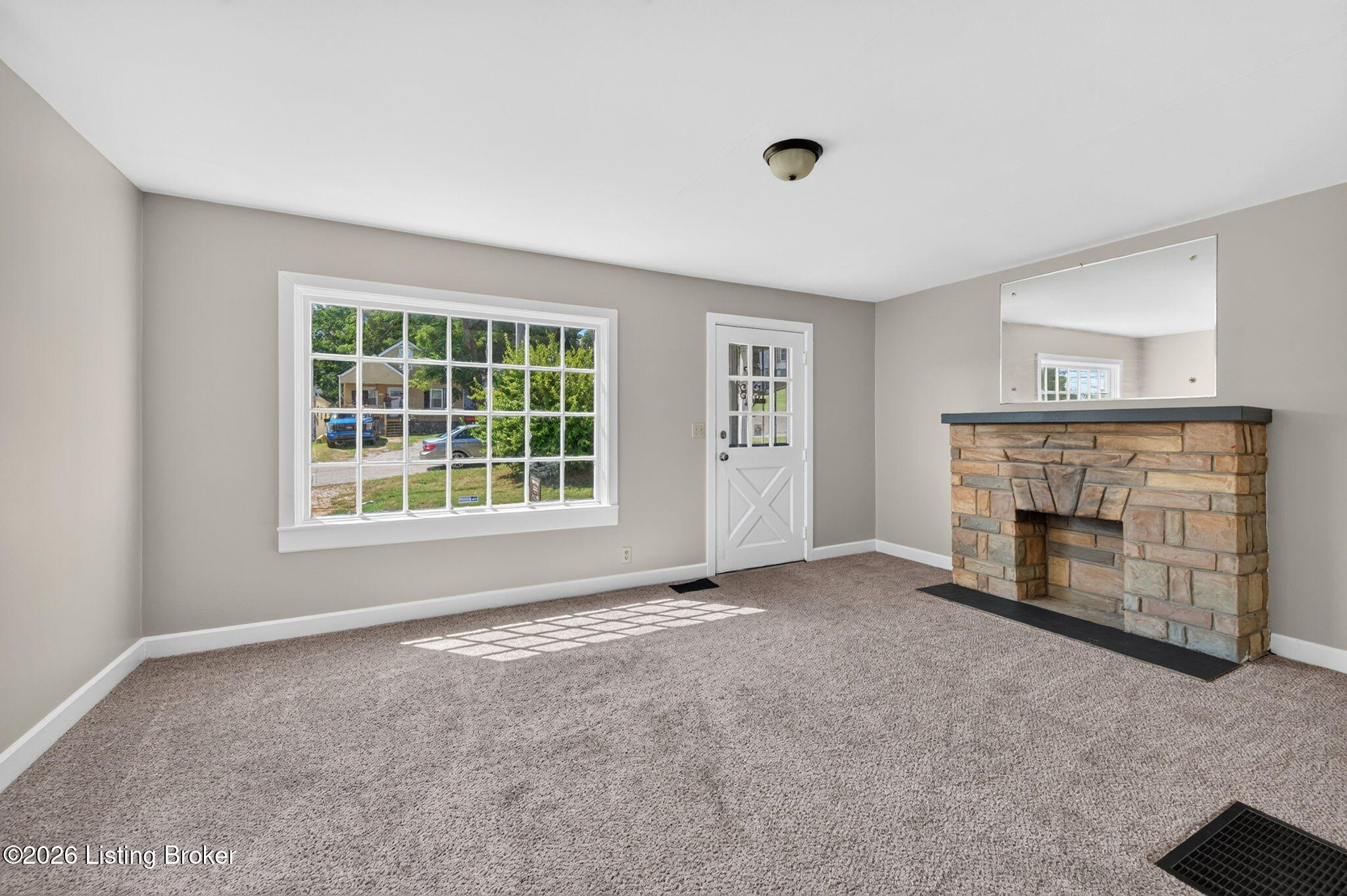 1327 Shingo Ave Property Photo 6