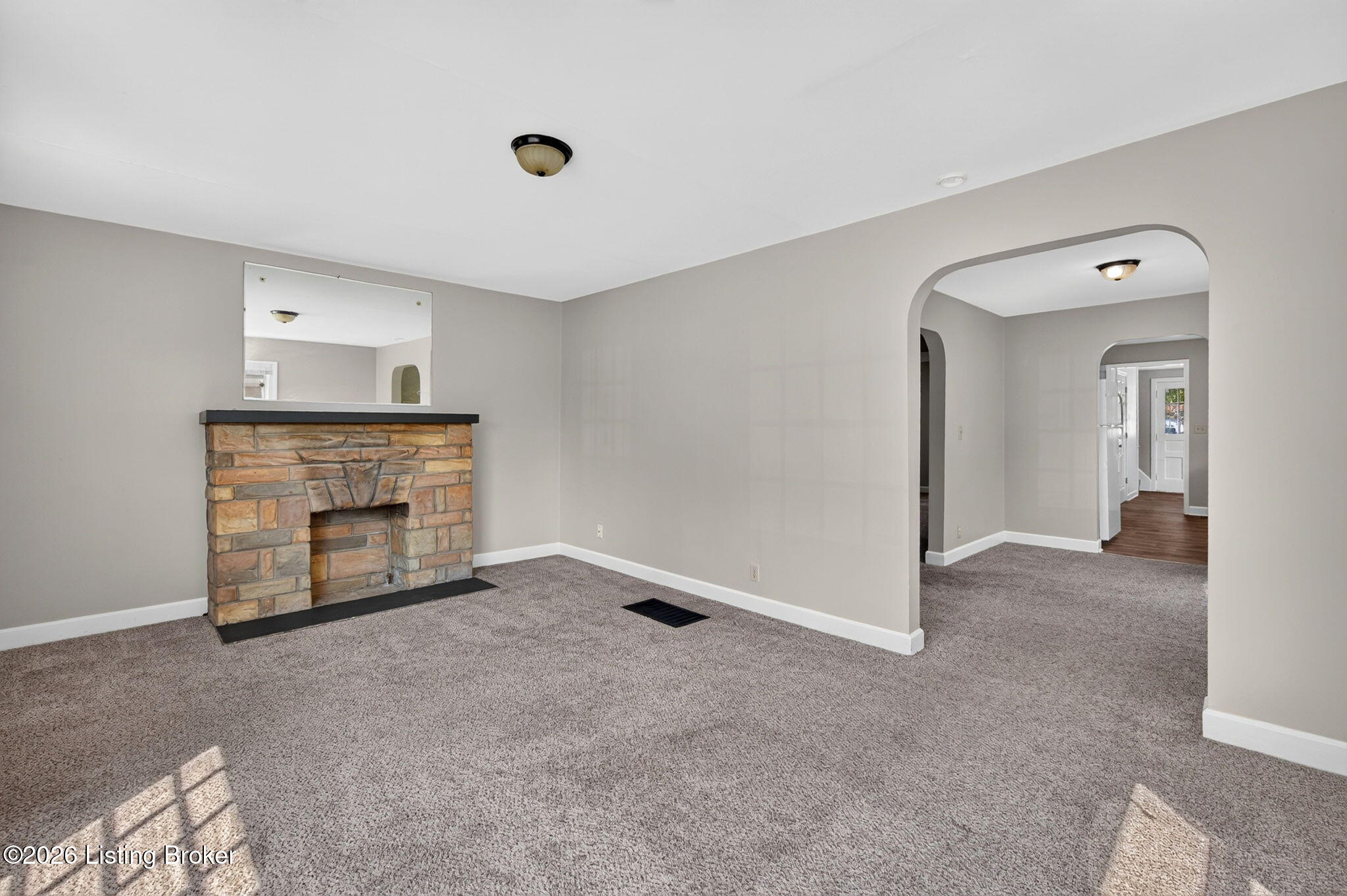 1327 Shingo Ave Property Photo 8