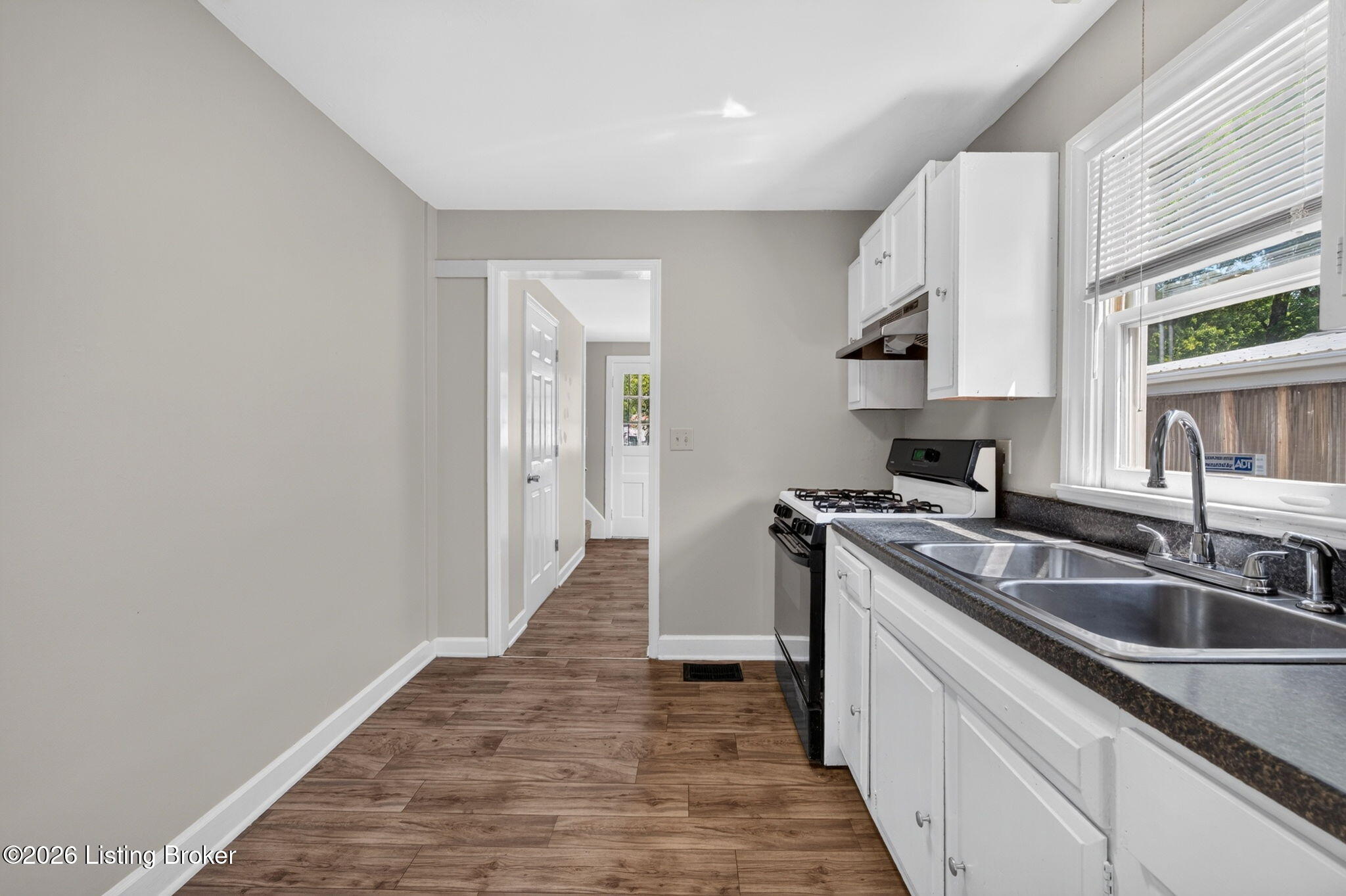 1327 Shingo Ave Property Photo 11