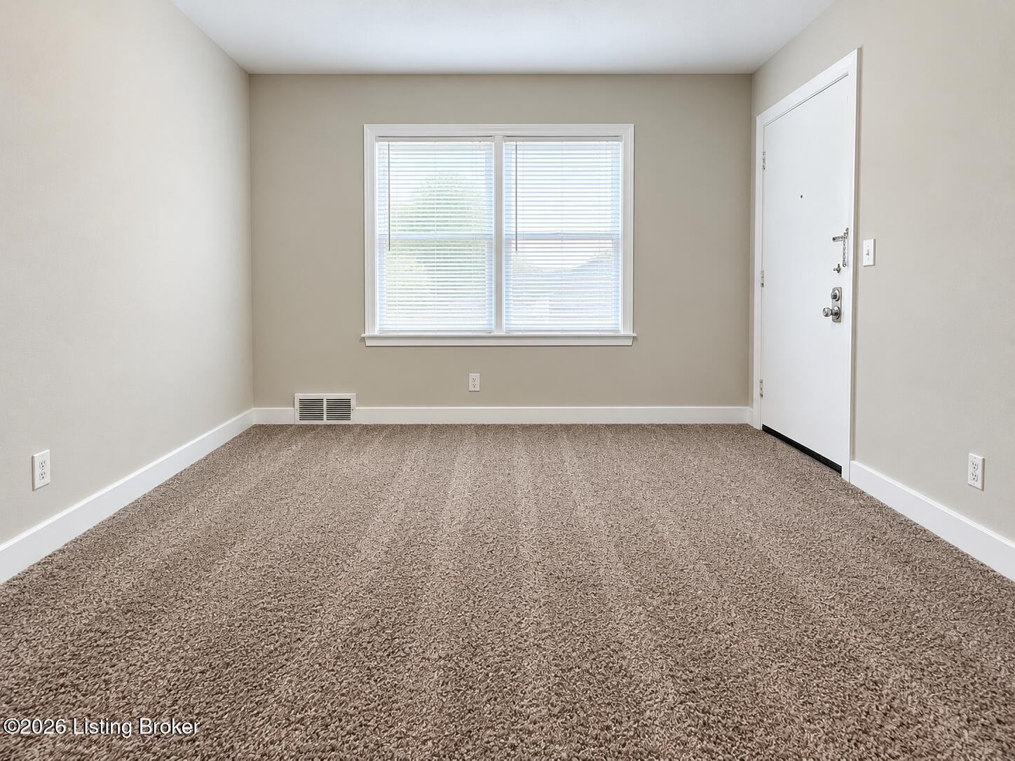 210 Breckenridge Ln 2 Property Photo 2