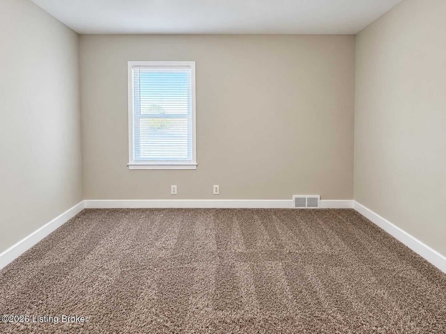 210 Breckenridge Ln 2 Property Photo 4