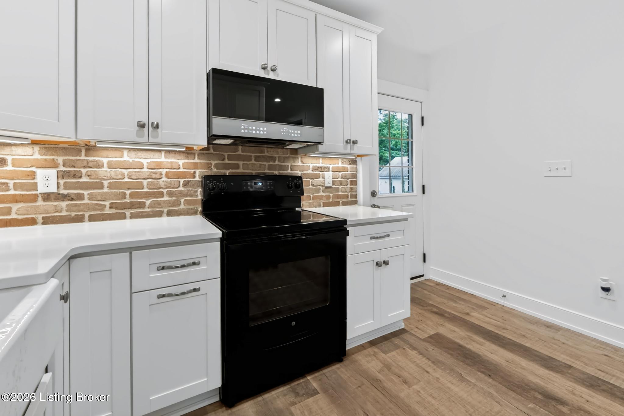 210 Cornell Pl Property Photo 11