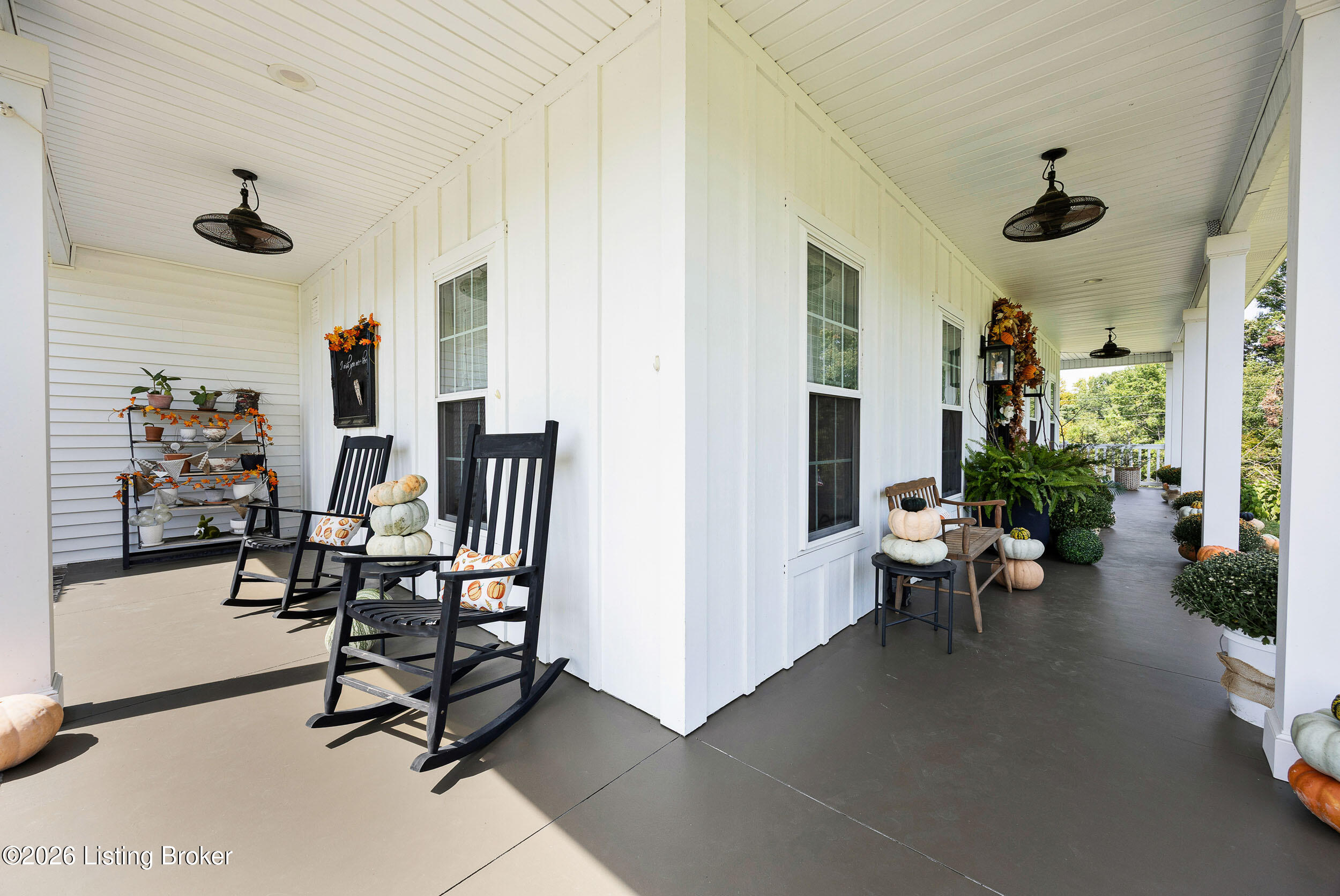 100 Bryant Ln Property Photo 8