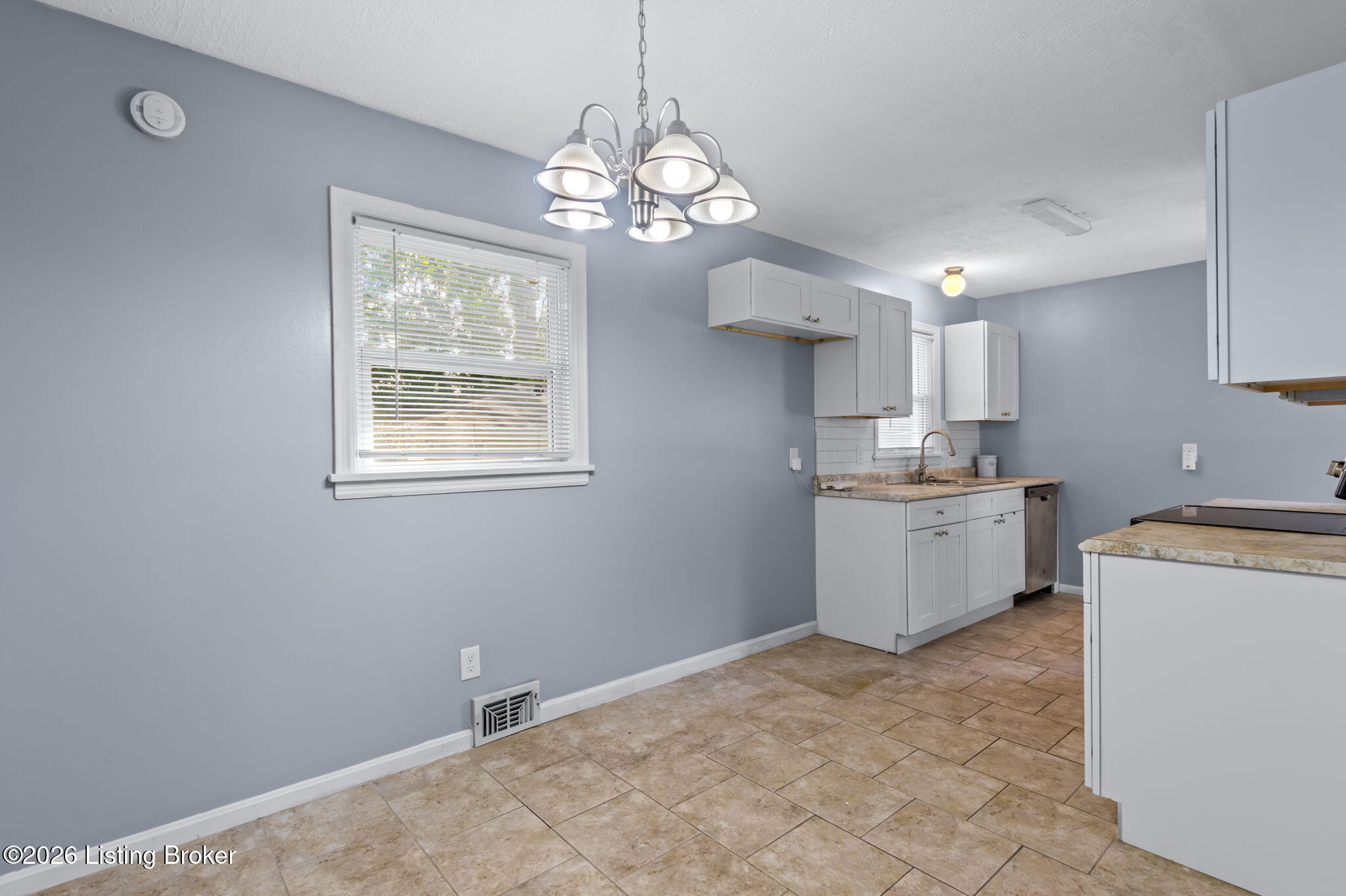 8105 Devonshire Dr Property Photo 18