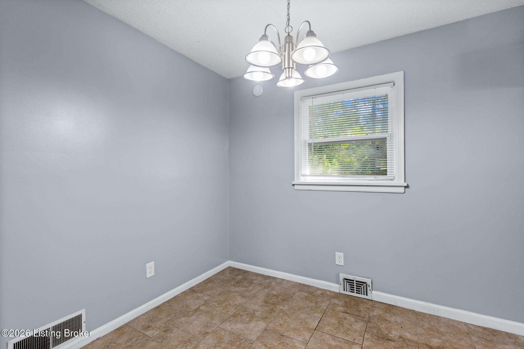 8105 Devonshire Dr Property Photo 20