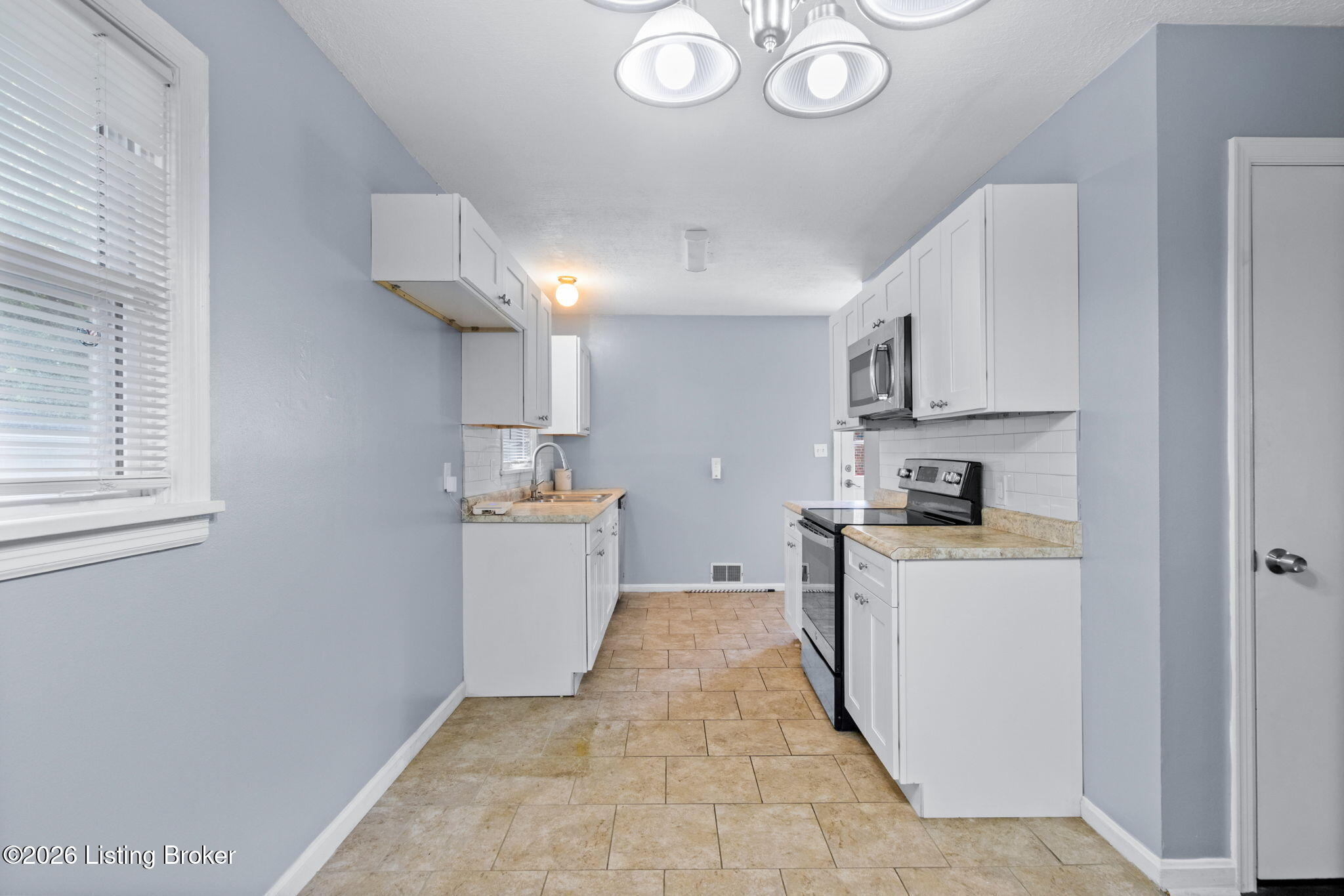 8105 Devonshire Dr Property Photo 22