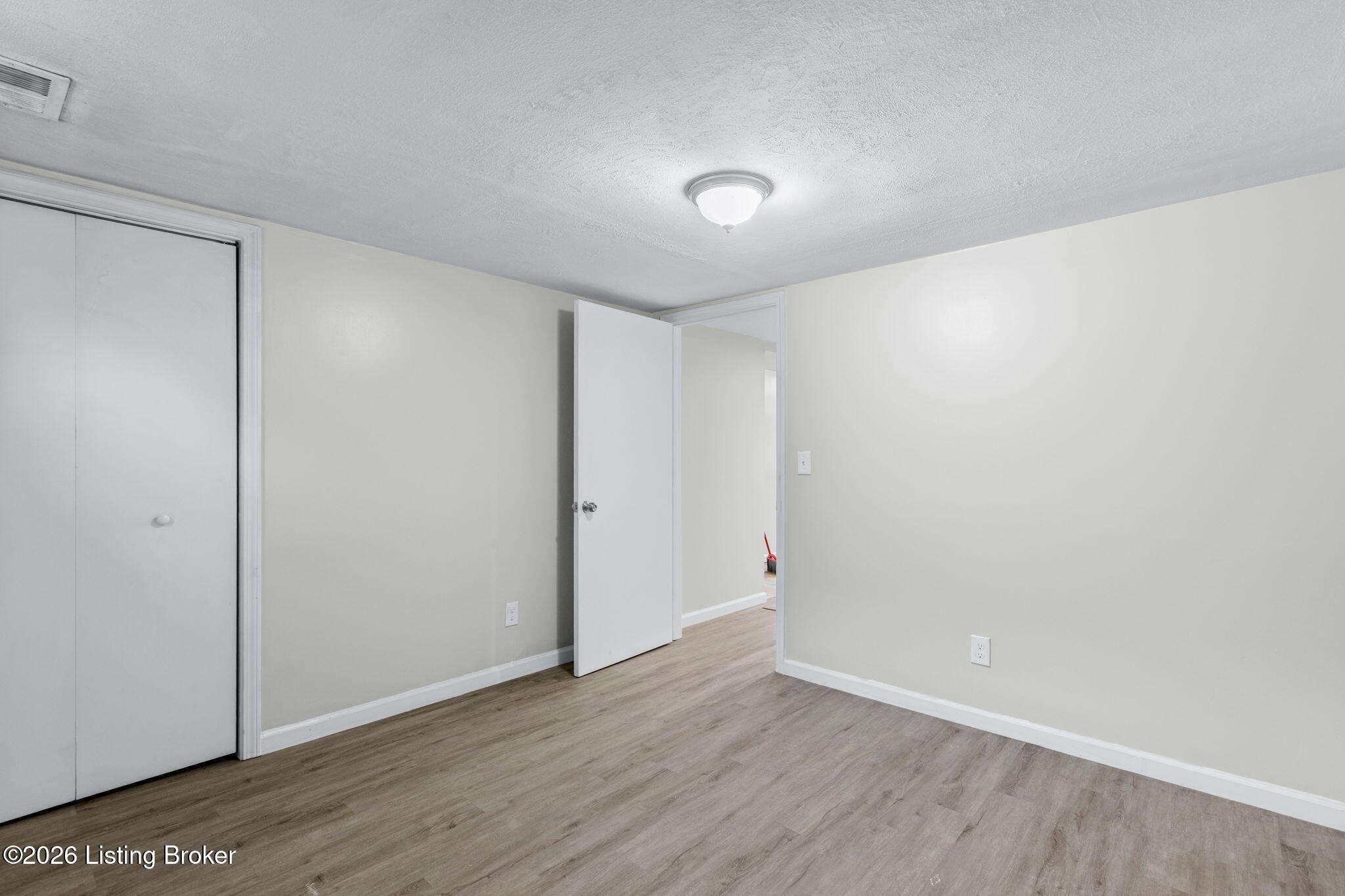 8105 Devonshire Dr Property Photo 29