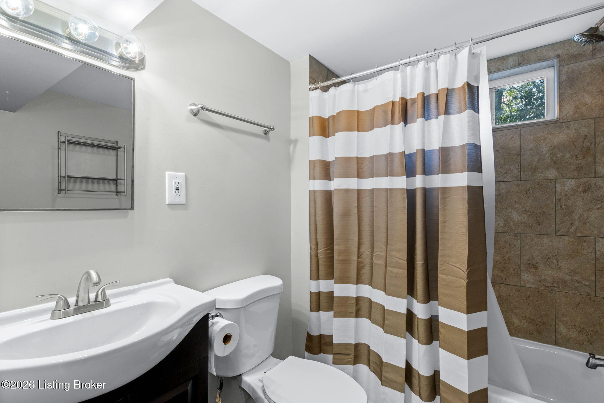 8105 Devonshire Dr Property Photo 30