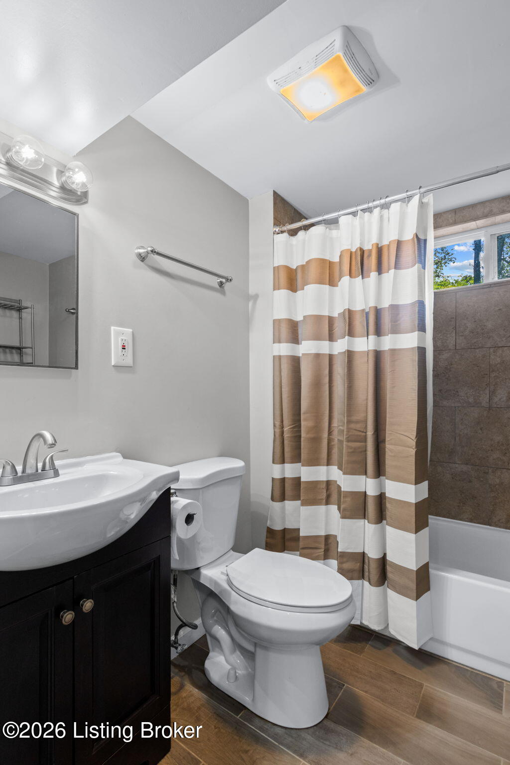 8105 Devonshire Dr Property Photo 31