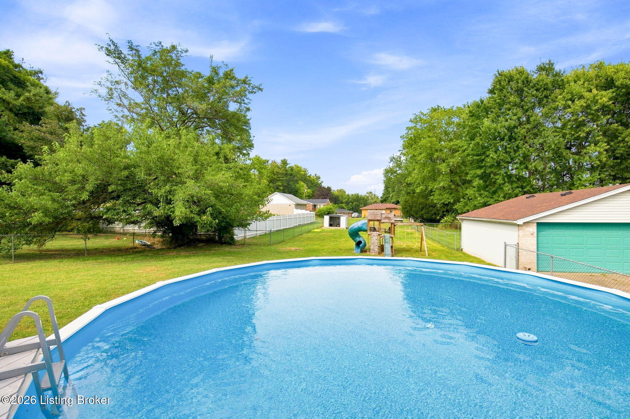 121 Holly Hills Dr Property Photo 16