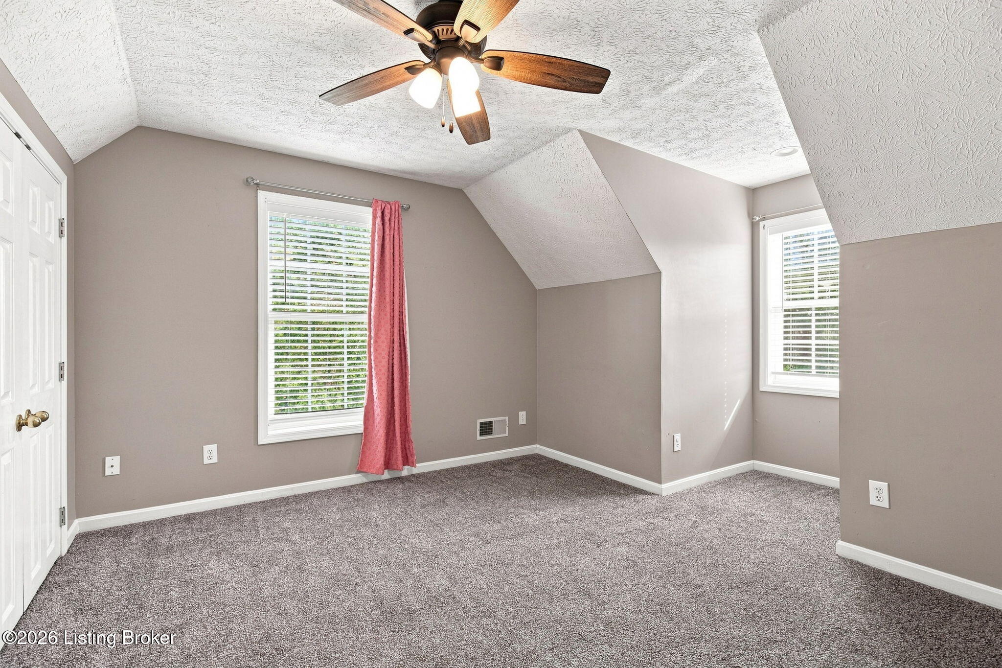 121 Holly Hills Dr Property Photo 43