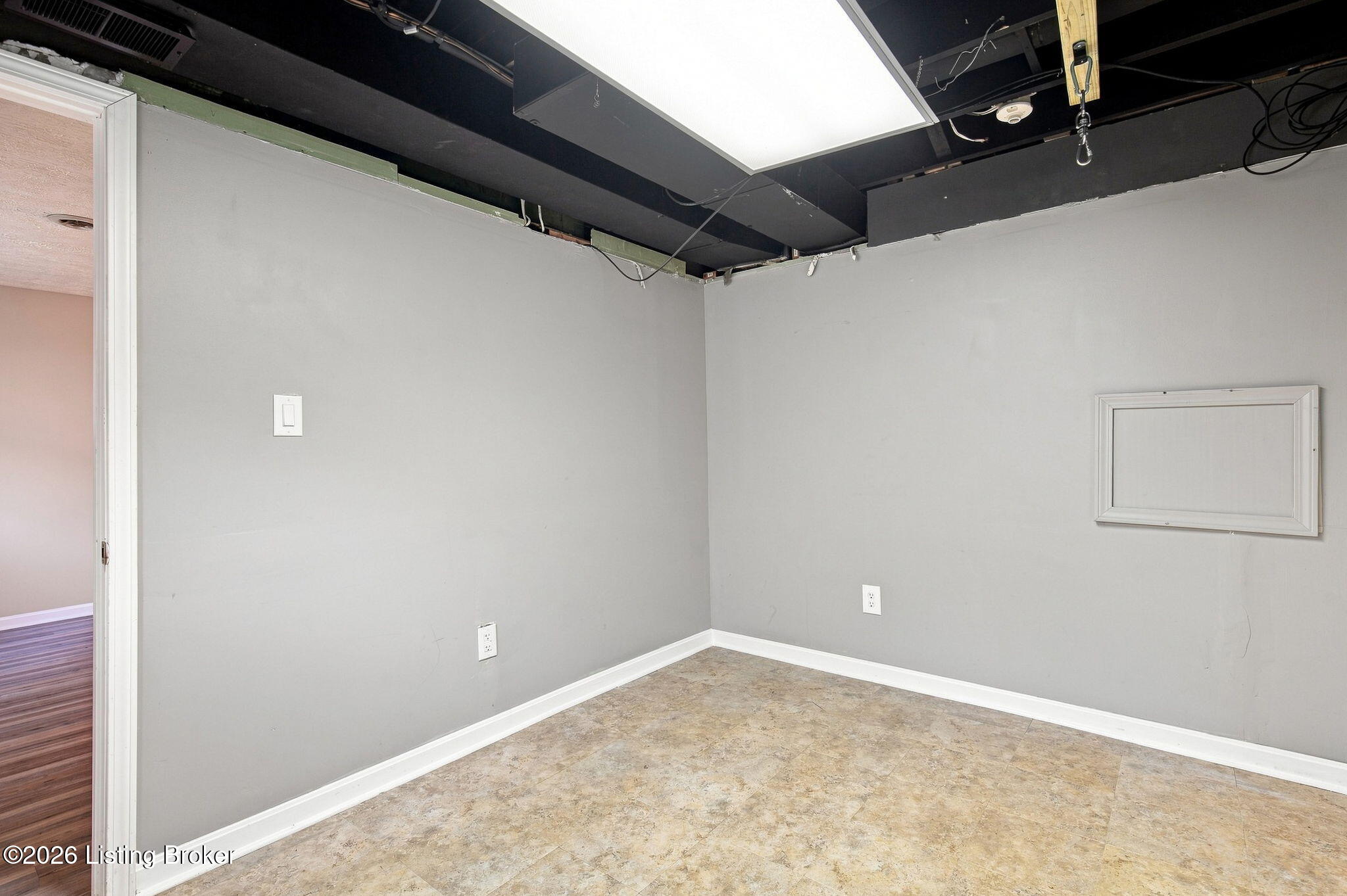 121 Holly Hills Dr Property Photo 54