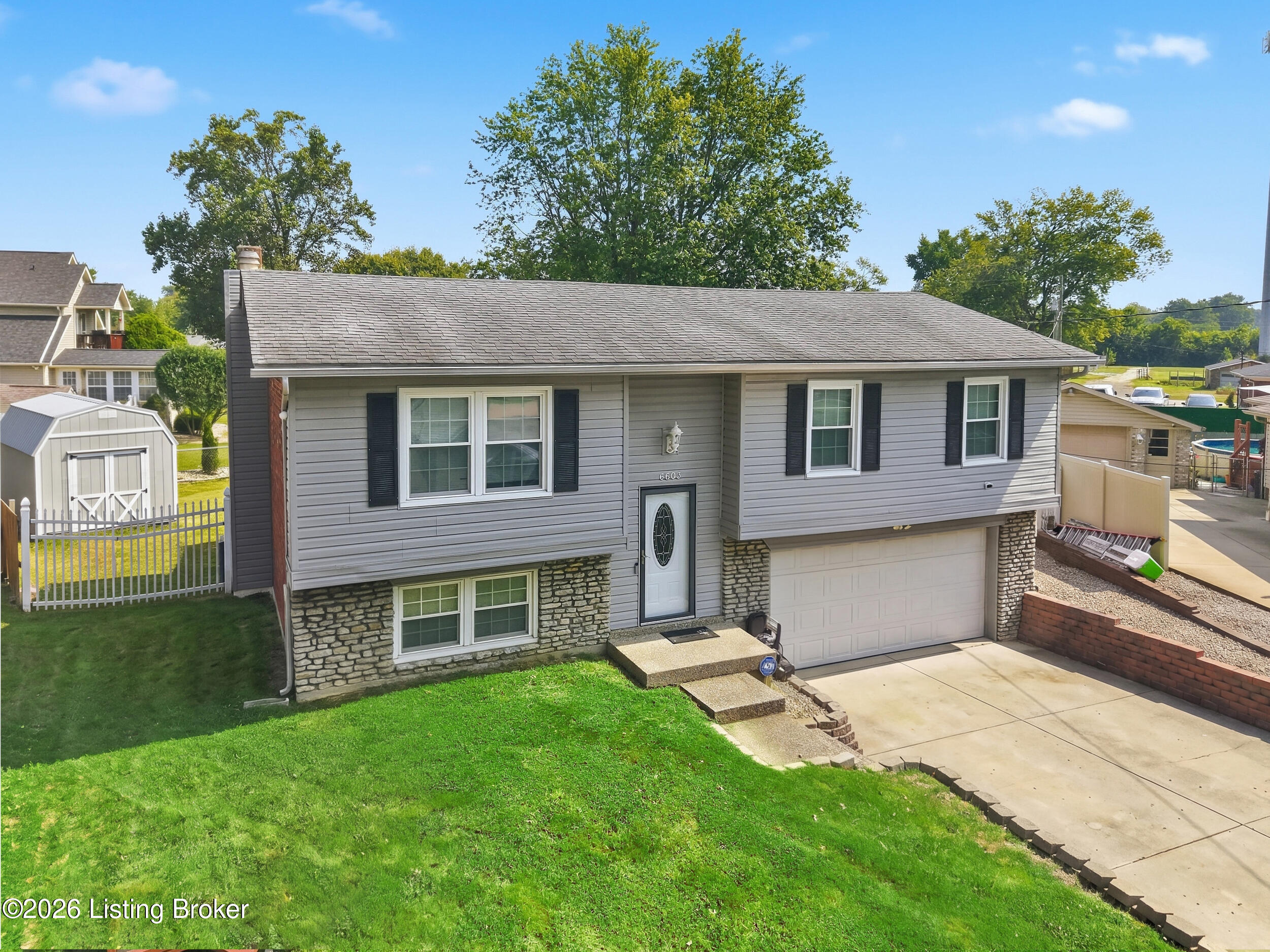6603 Everton Dr Property Photo 3