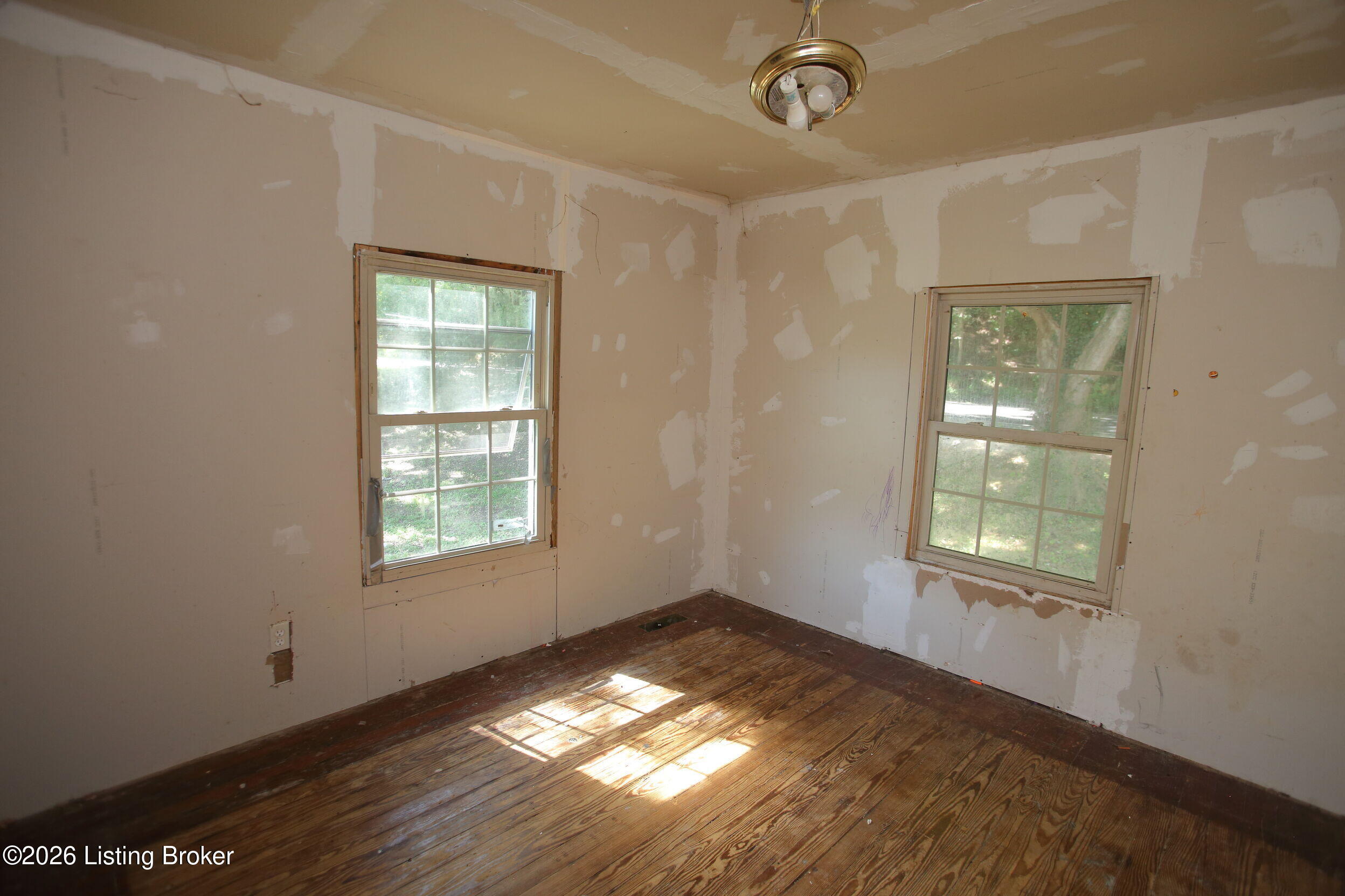 11990 Old Highway 111 Property Photo 12