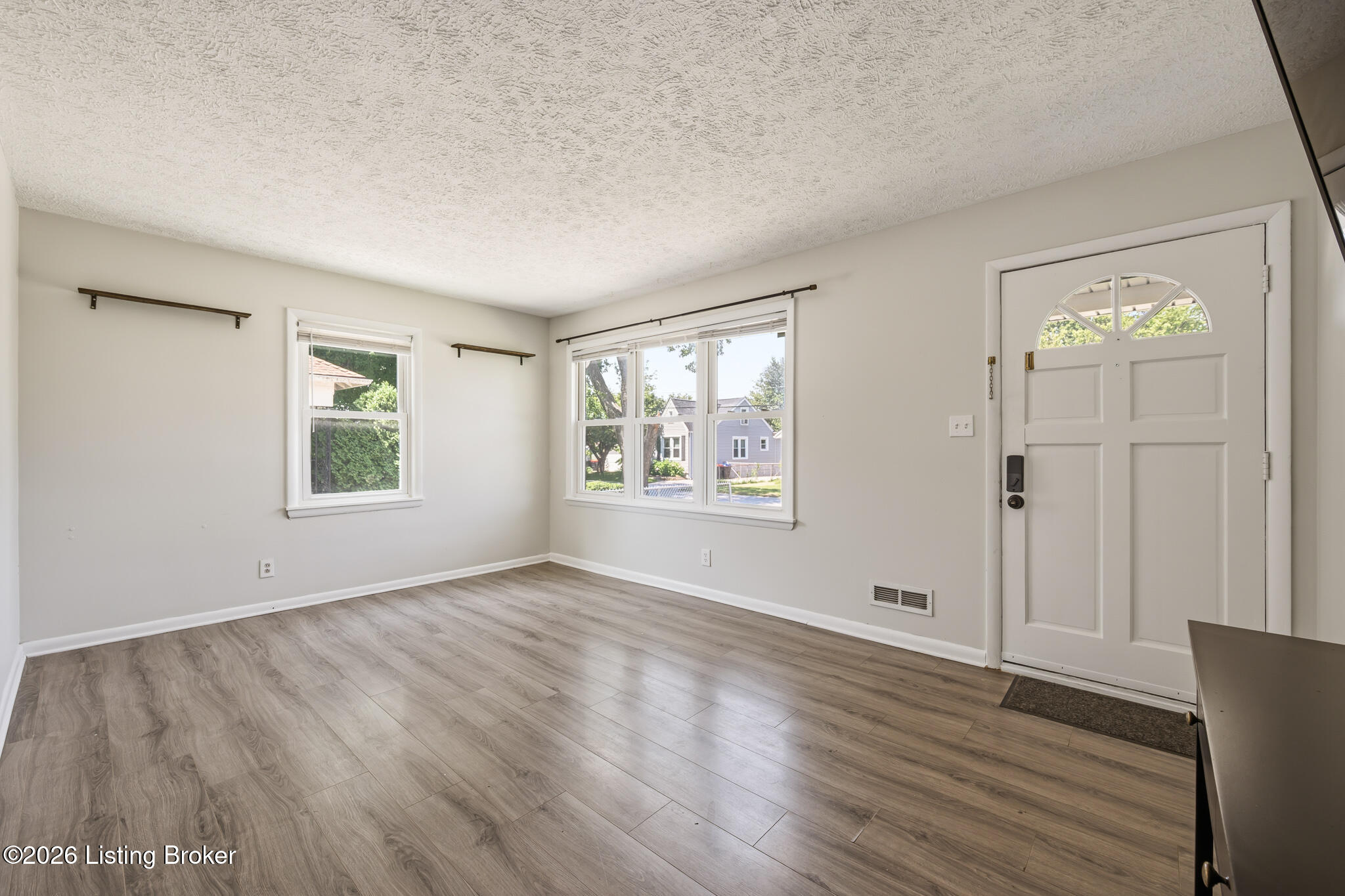 1412 Indiana Ave Property Photo 5