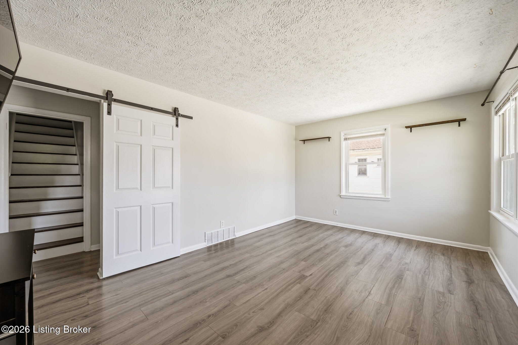 1412 Indiana Ave Property Photo 8