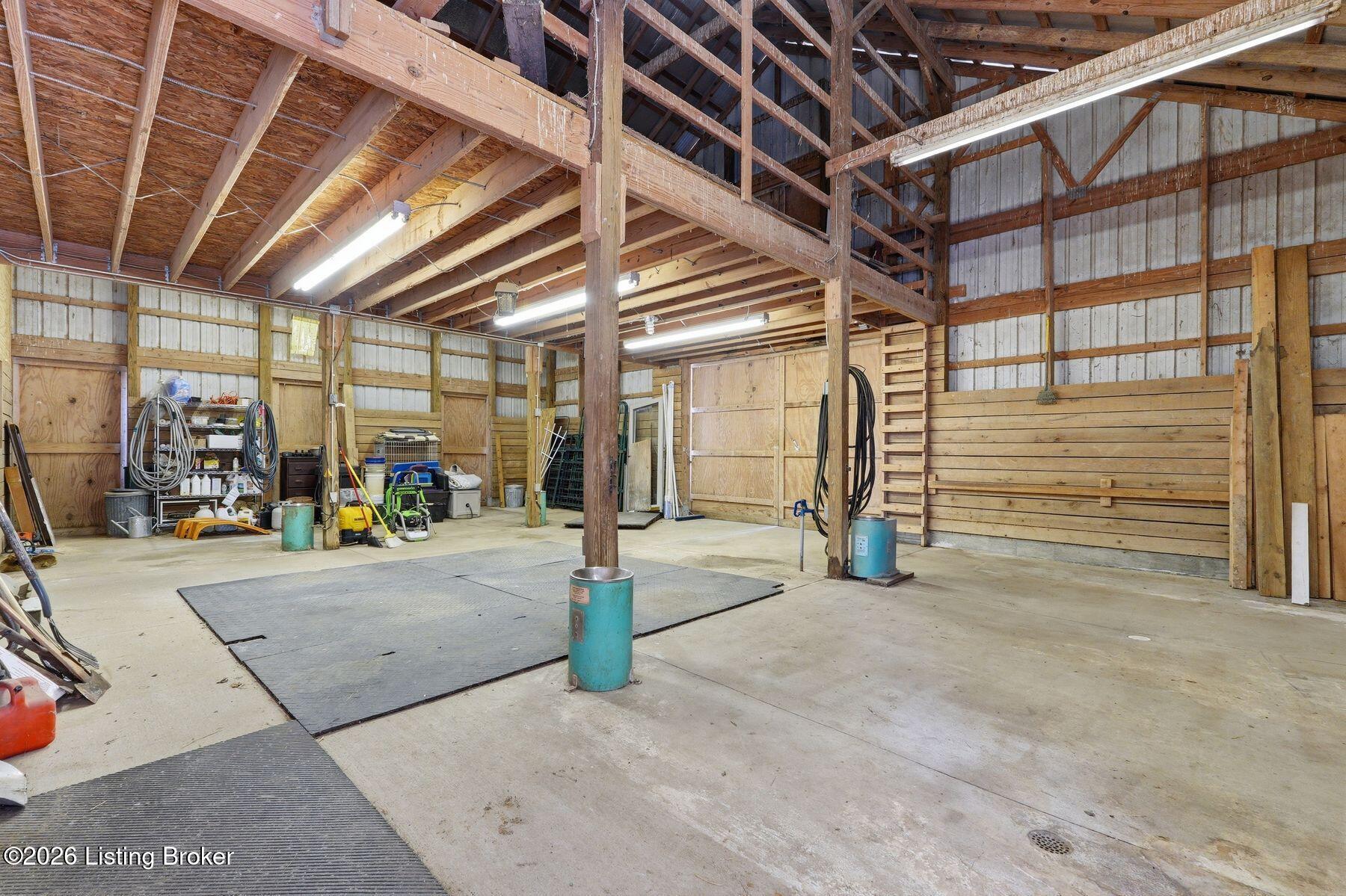 1799 Veechdale Rd Property Photo 62