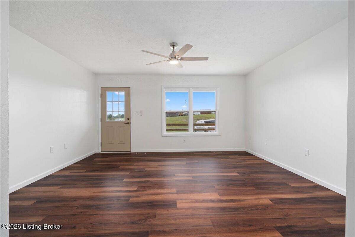 14 Frasure Ln Property Photo 11
