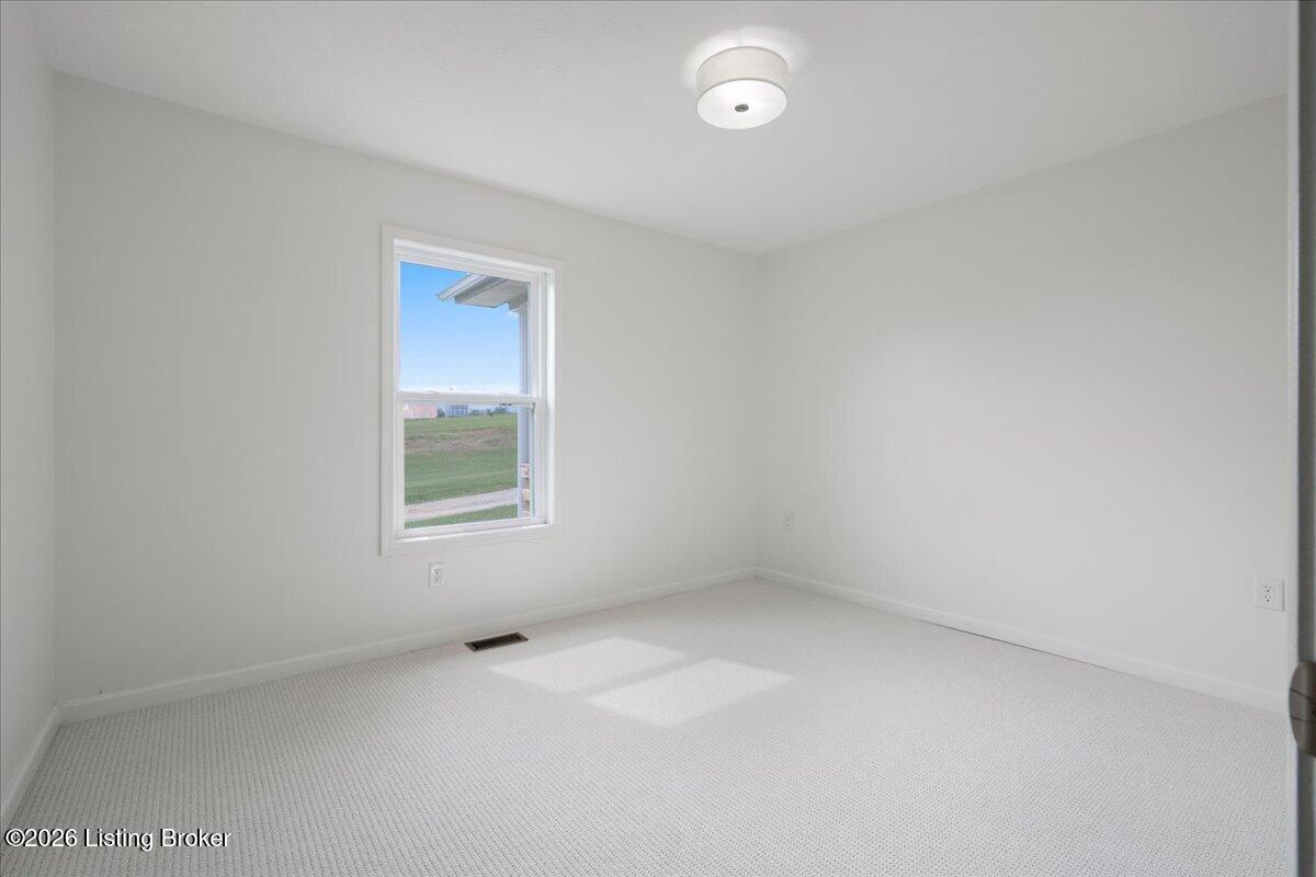 14 Frasure Ln Property Photo 16