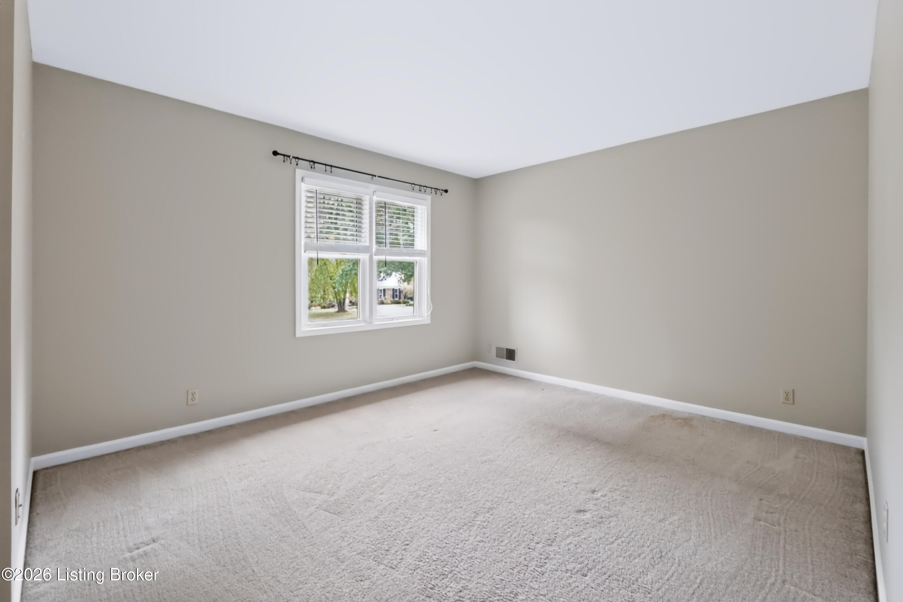 818 Foxgate Rd Property Photo 33
