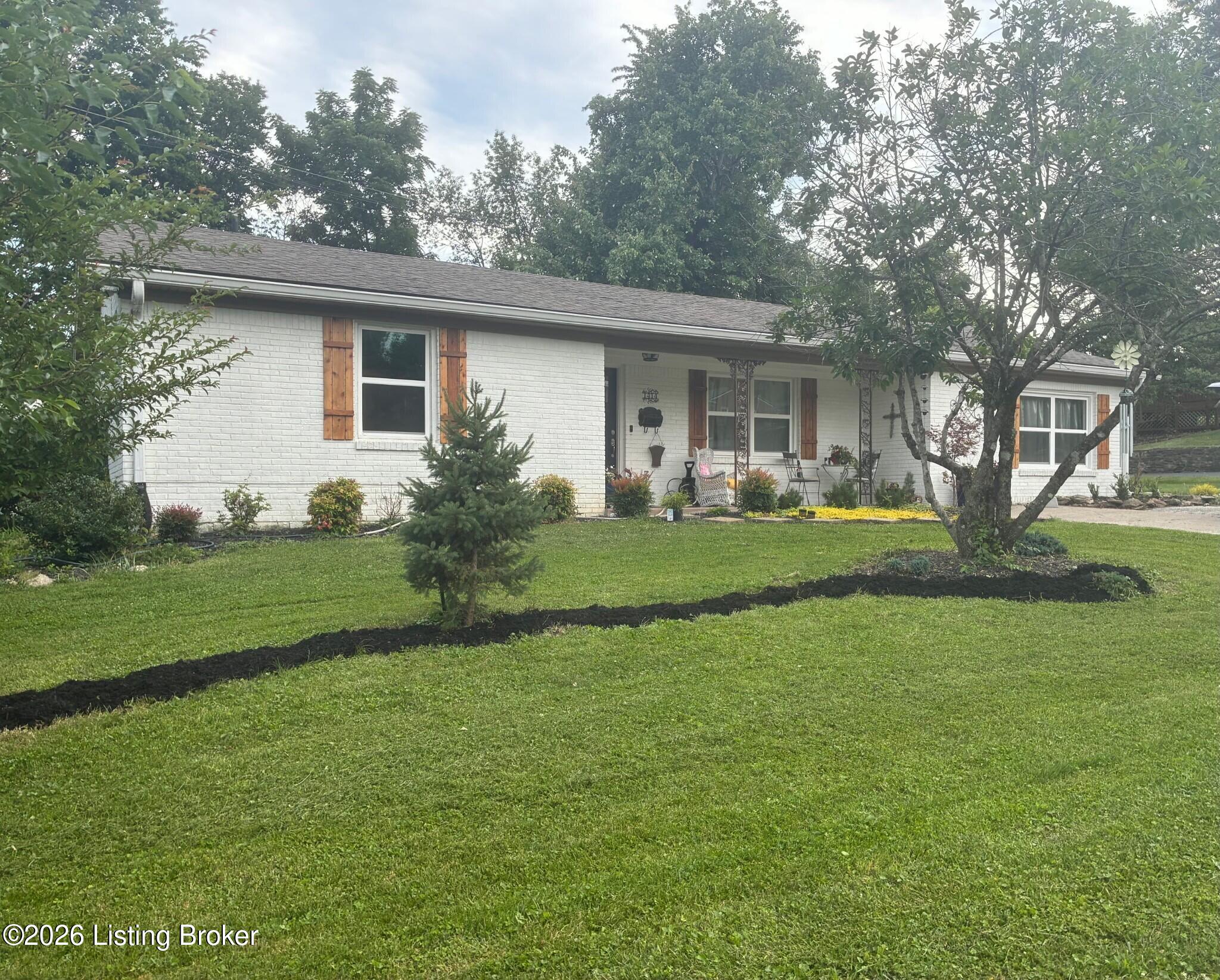 1414 South Dr Property Photo 1