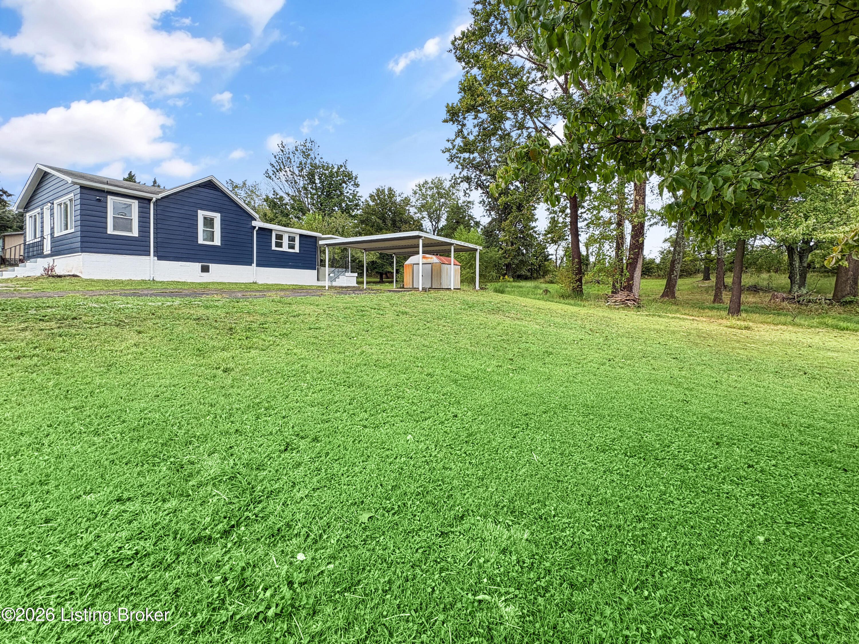 411 Blackjack Rd Property Photo 4