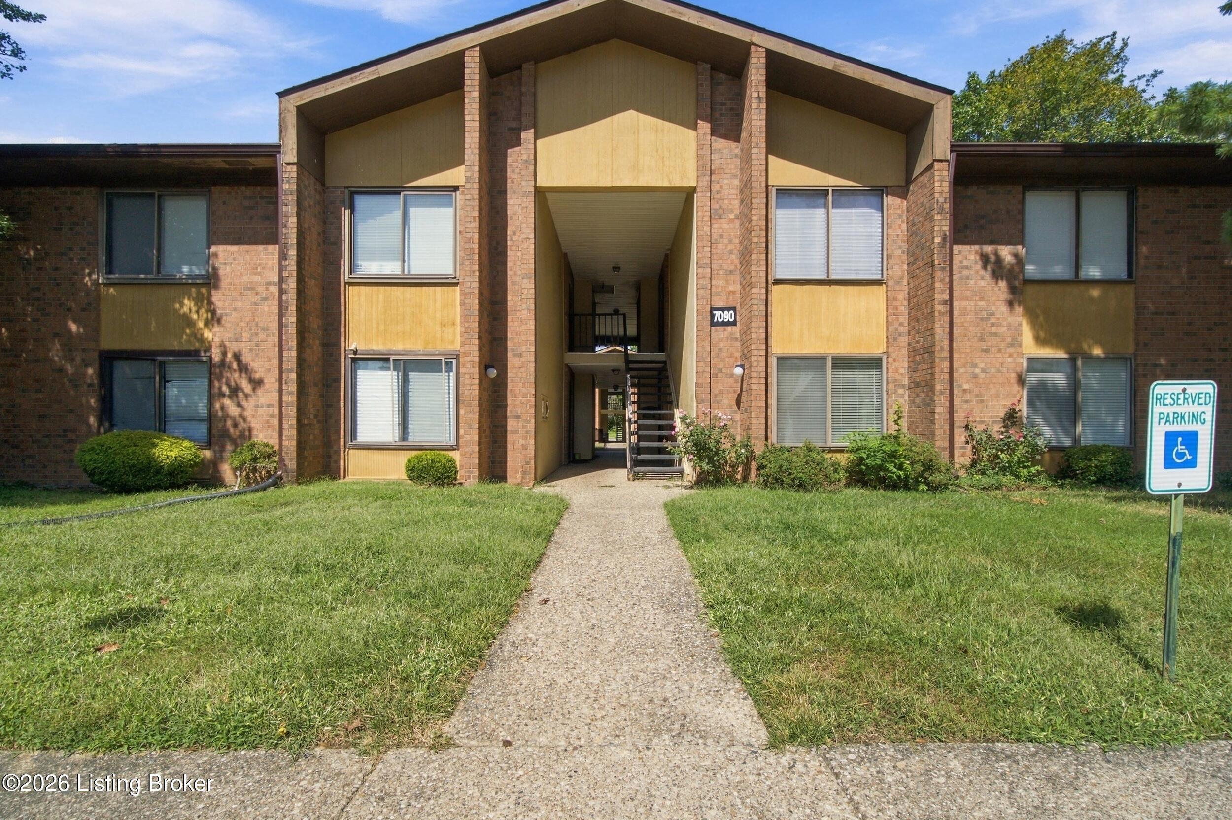 7090 Wildwood Cir 37 Property Photo 1