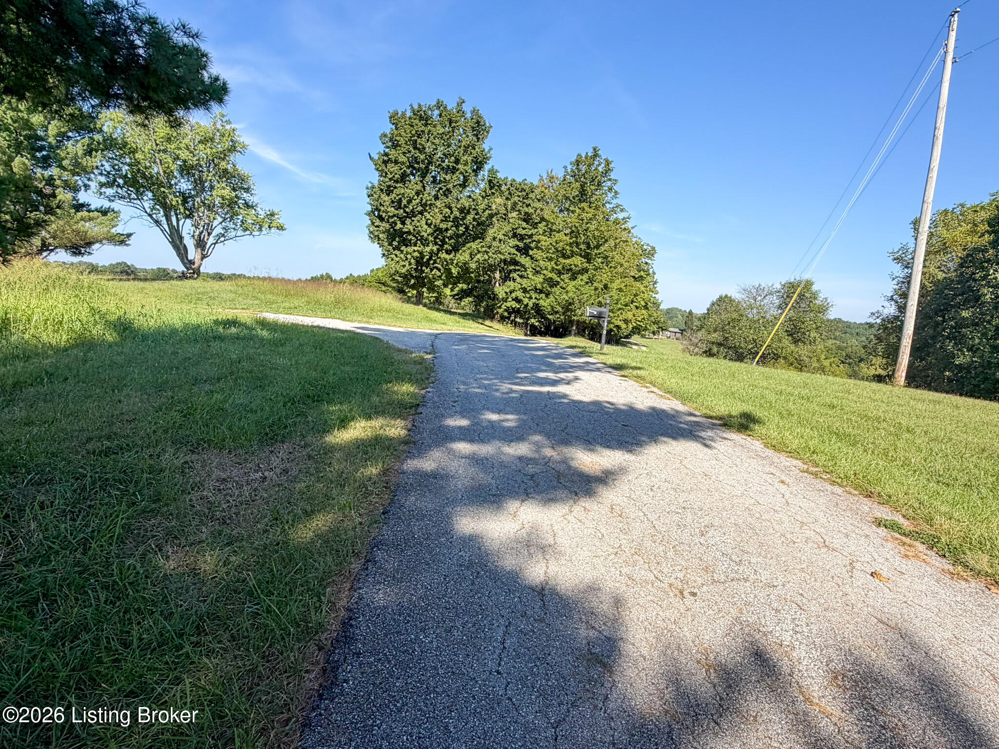 1900 Ritter Ln Property Photo 4