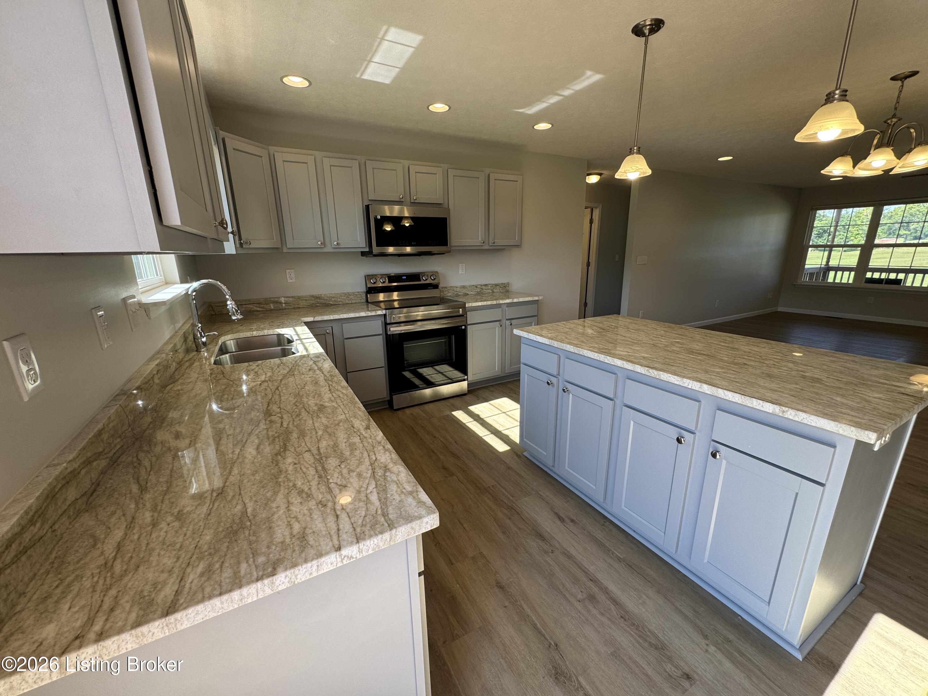 25 Mandan Ct Property Photo 16
