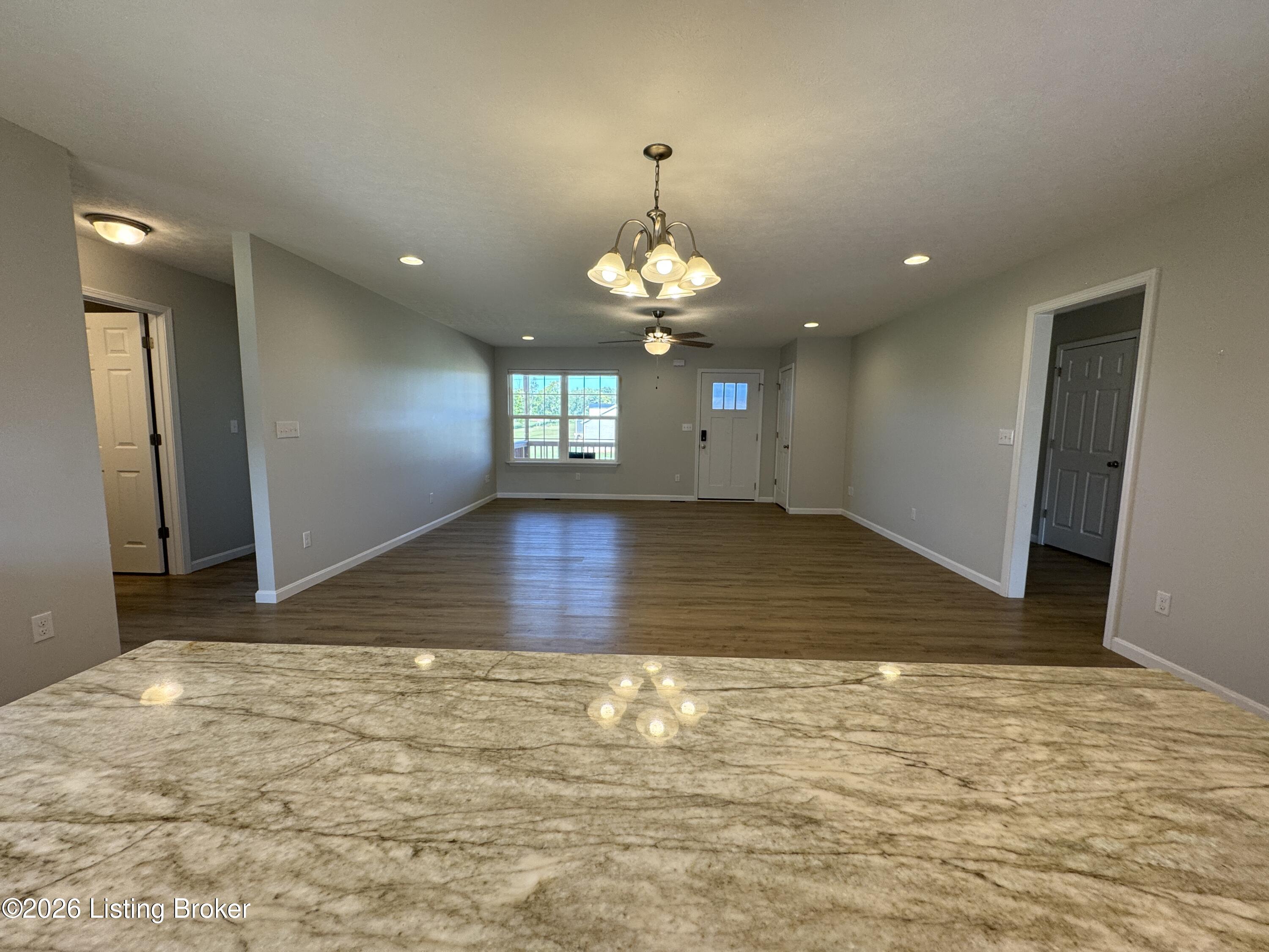 25 Mandan Ct Property Photo 17