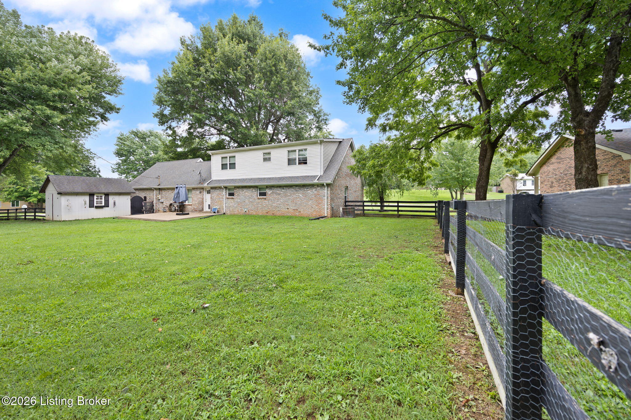 108 Carey Ln Property Photo 14