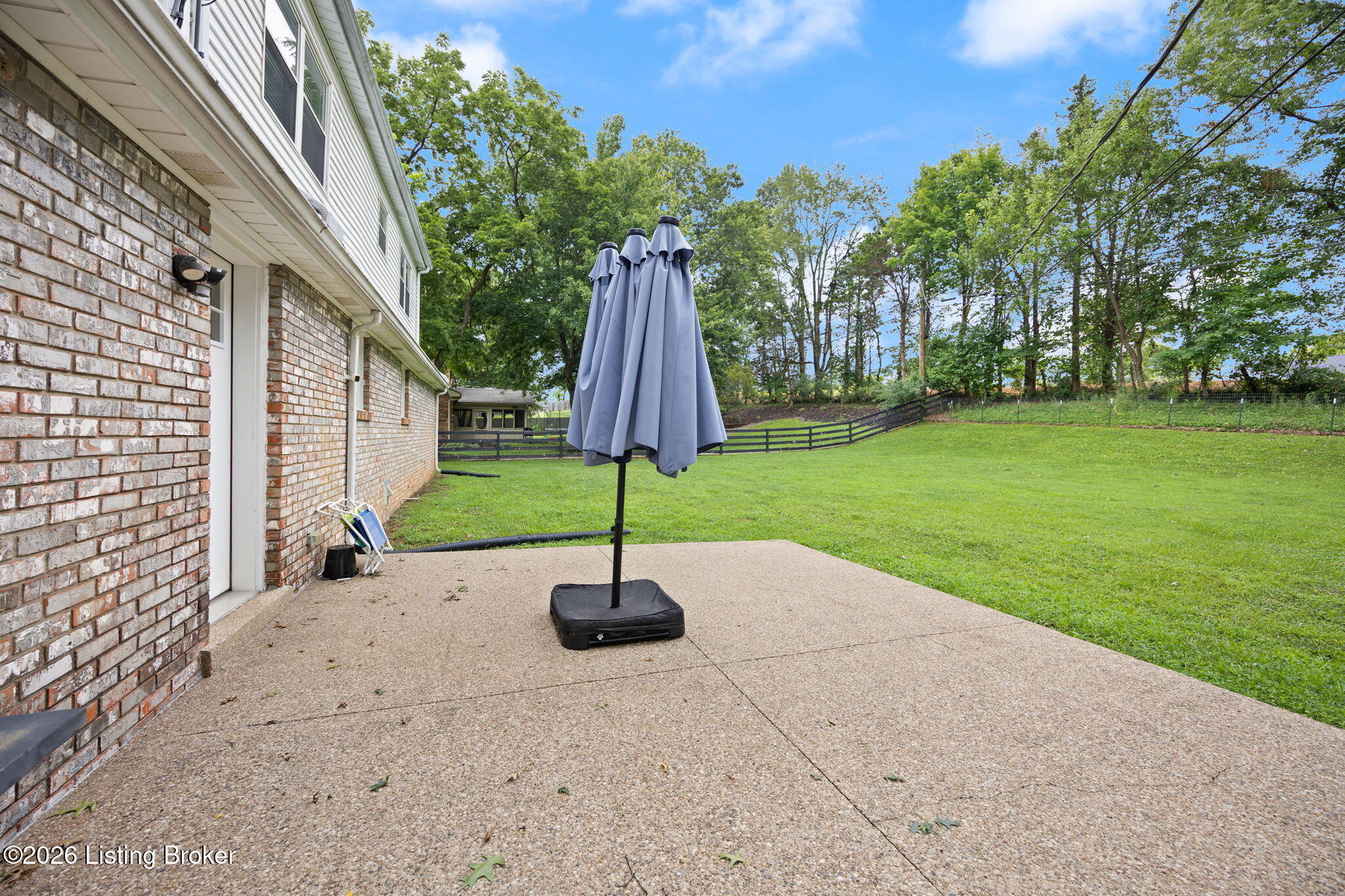 108 Carey Ln Property Photo 16