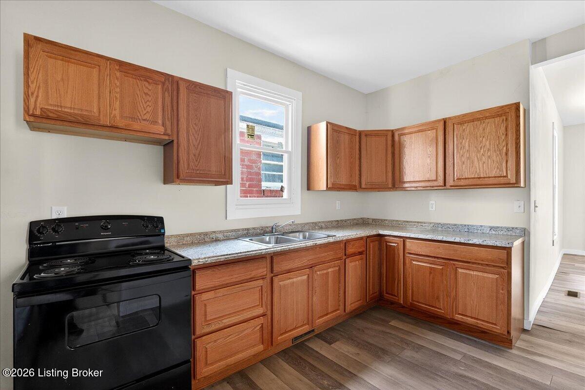 4021 Sunset Ave Property Photo 9