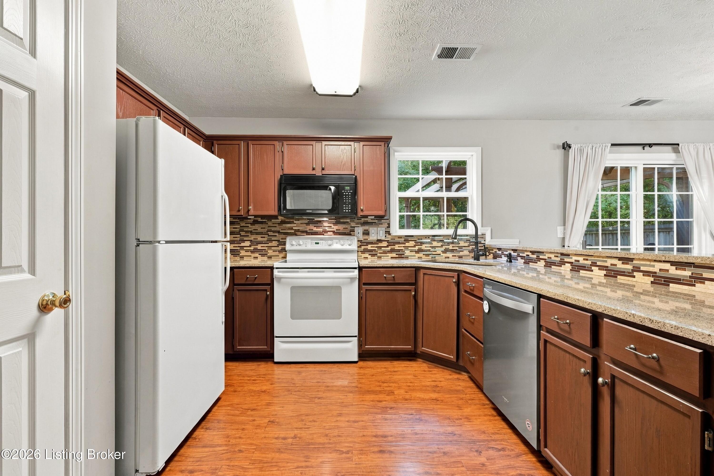 9603 Arrowridge Dr Property Photo 16