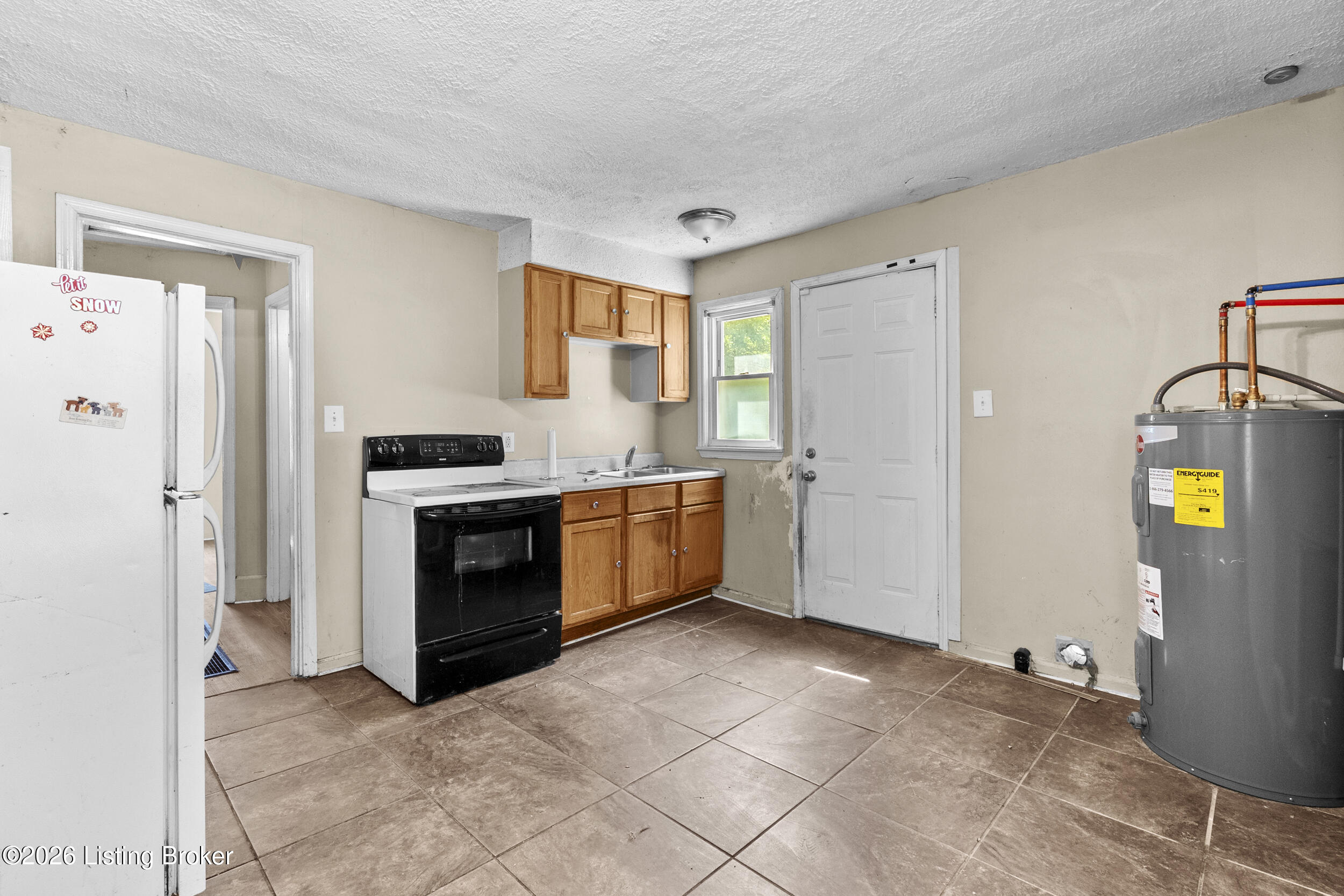 3431 Glendale Ave Property Photo 4