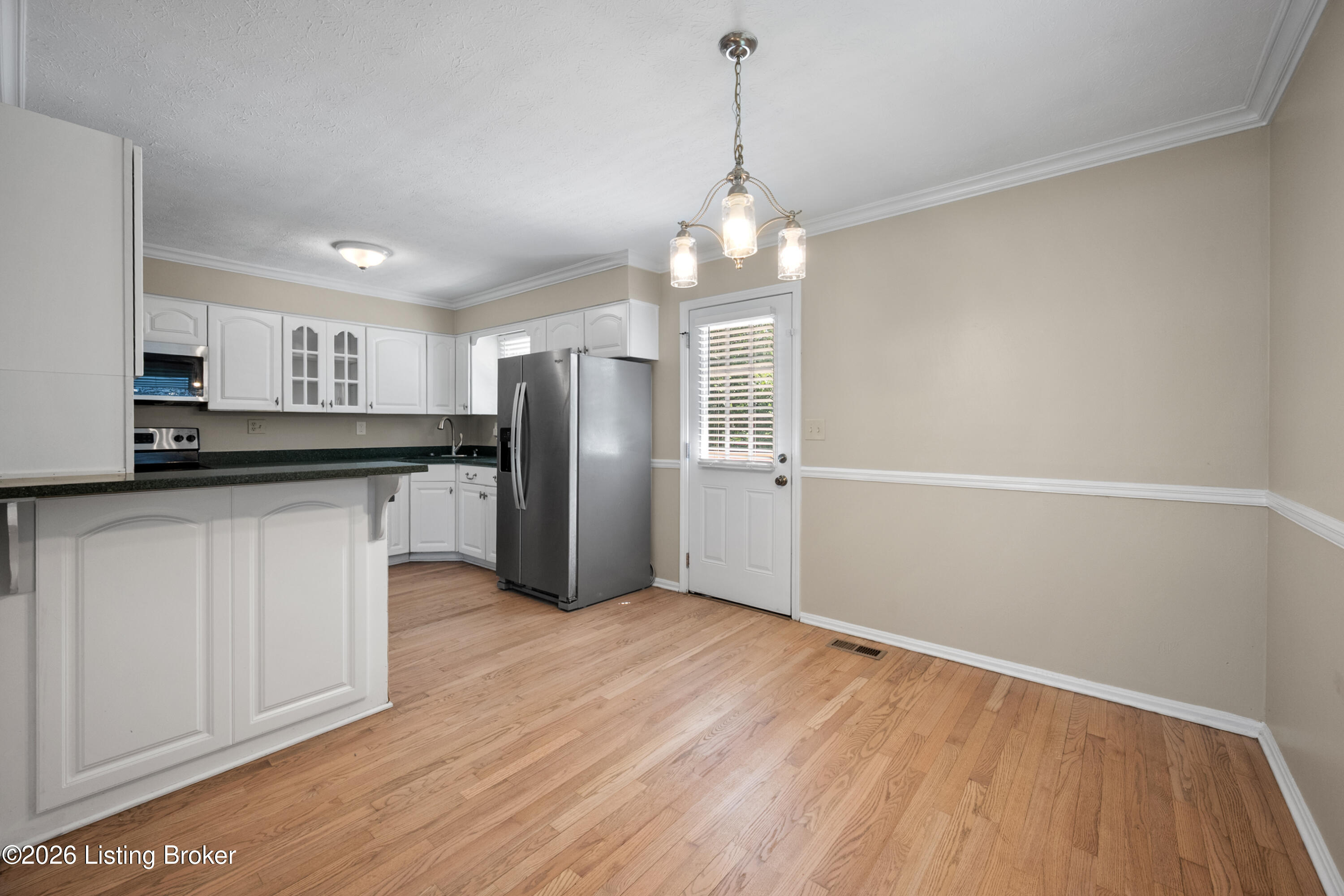 9212 Foxtail Ct Property Photo 7