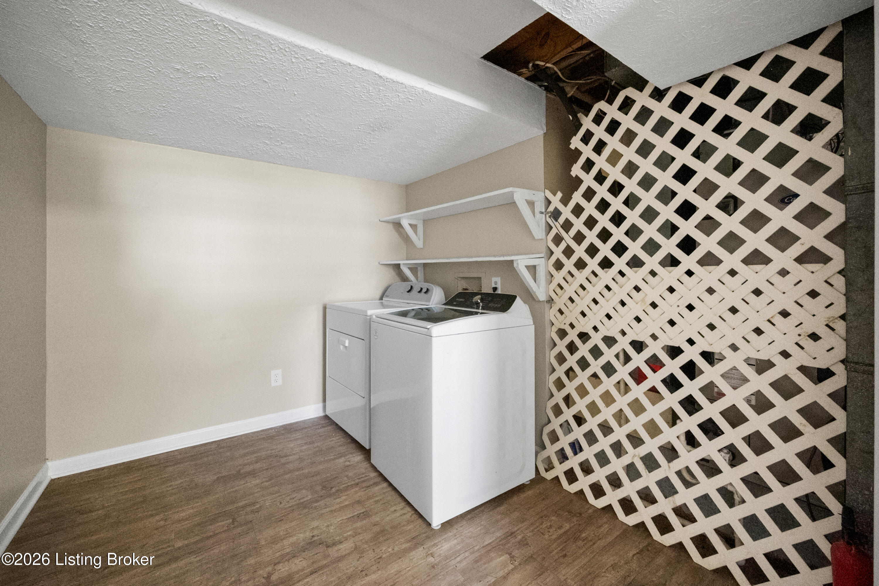 9212 Foxtail Ct Property Photo 25