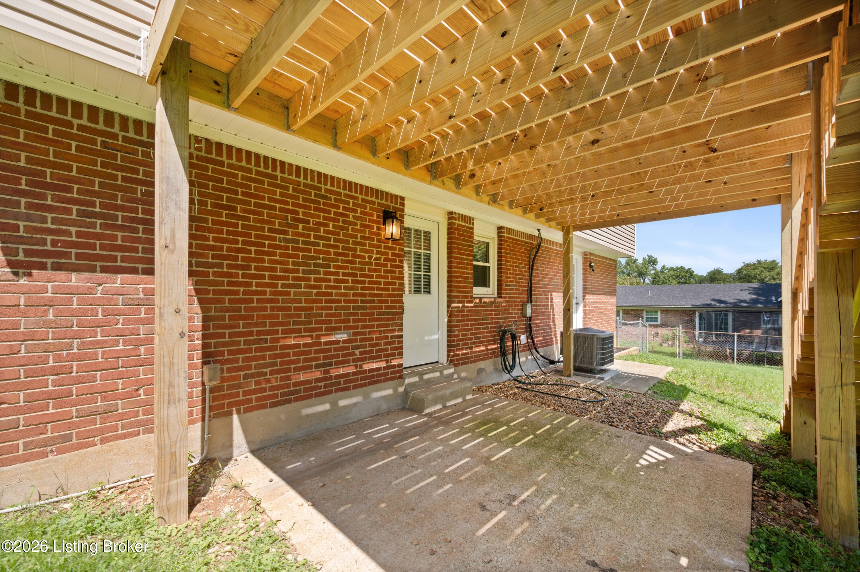 9212 Foxtail Ct Property Photo 32