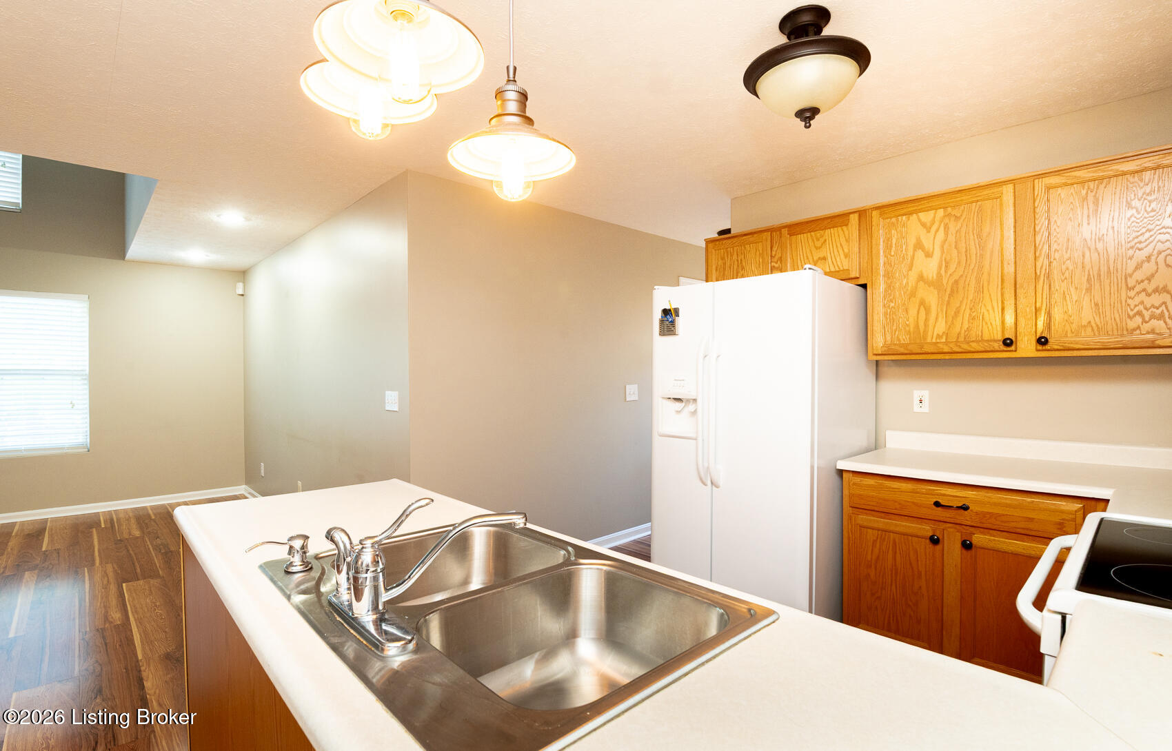 7921 Grand Cascade Dr Property Photo 8