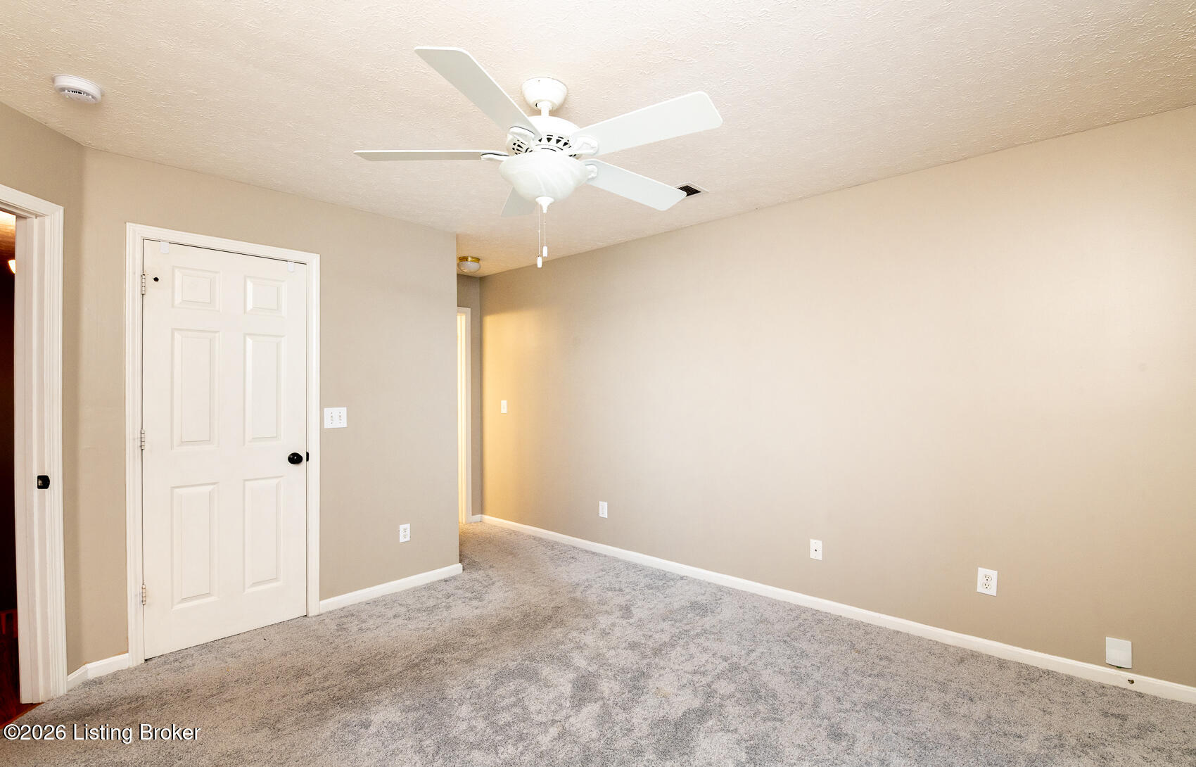 7921 Grand Cascade Dr Property Photo 18