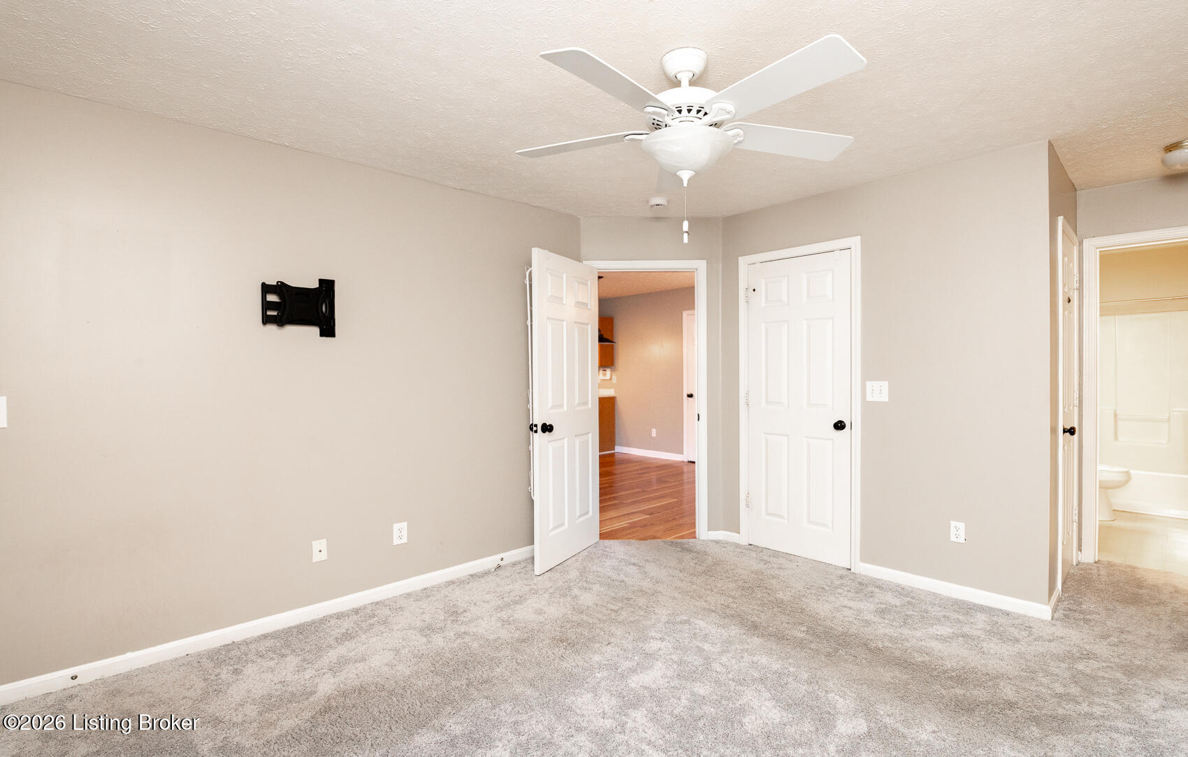 7921 Grand Cascade Dr Property Photo 19