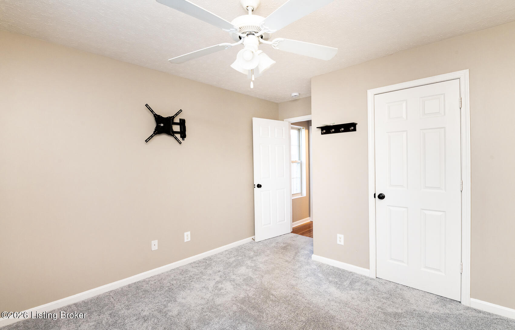 7921 Grand Cascade Dr Property Photo 24
