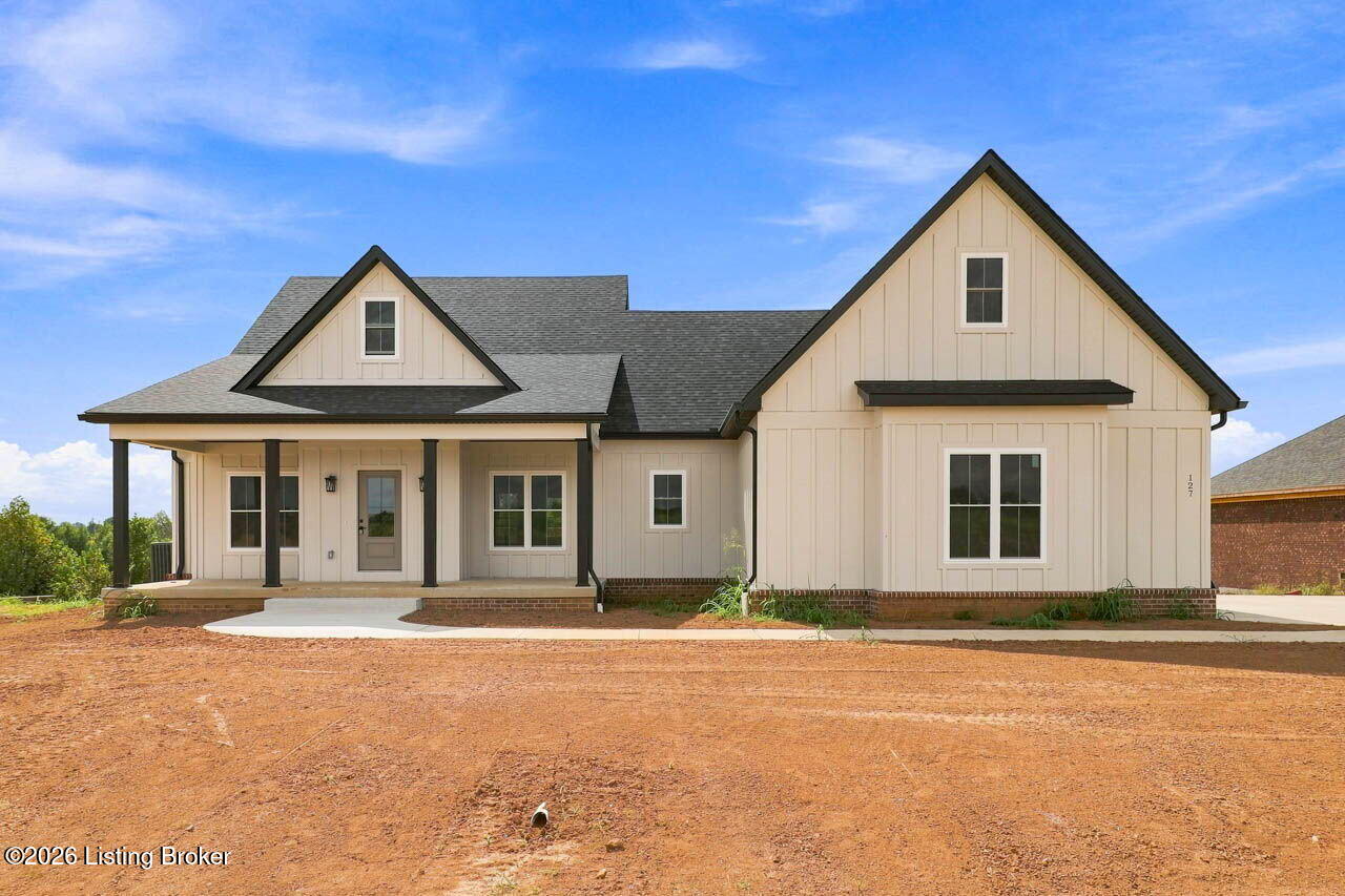 127 Woodford Dr