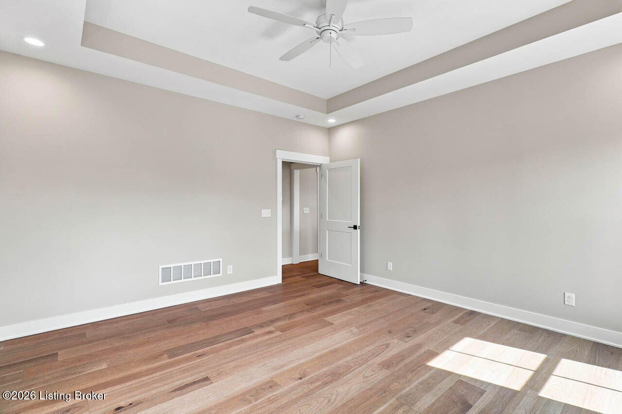 127 Woodford Dr Property Photo 33