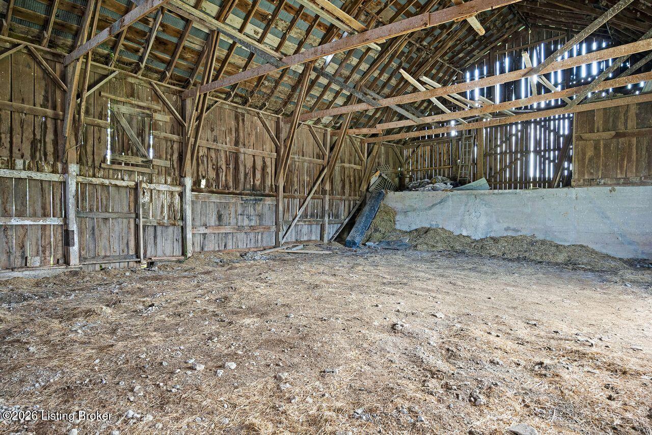 4710 Highgrove Rd Property Photo 8