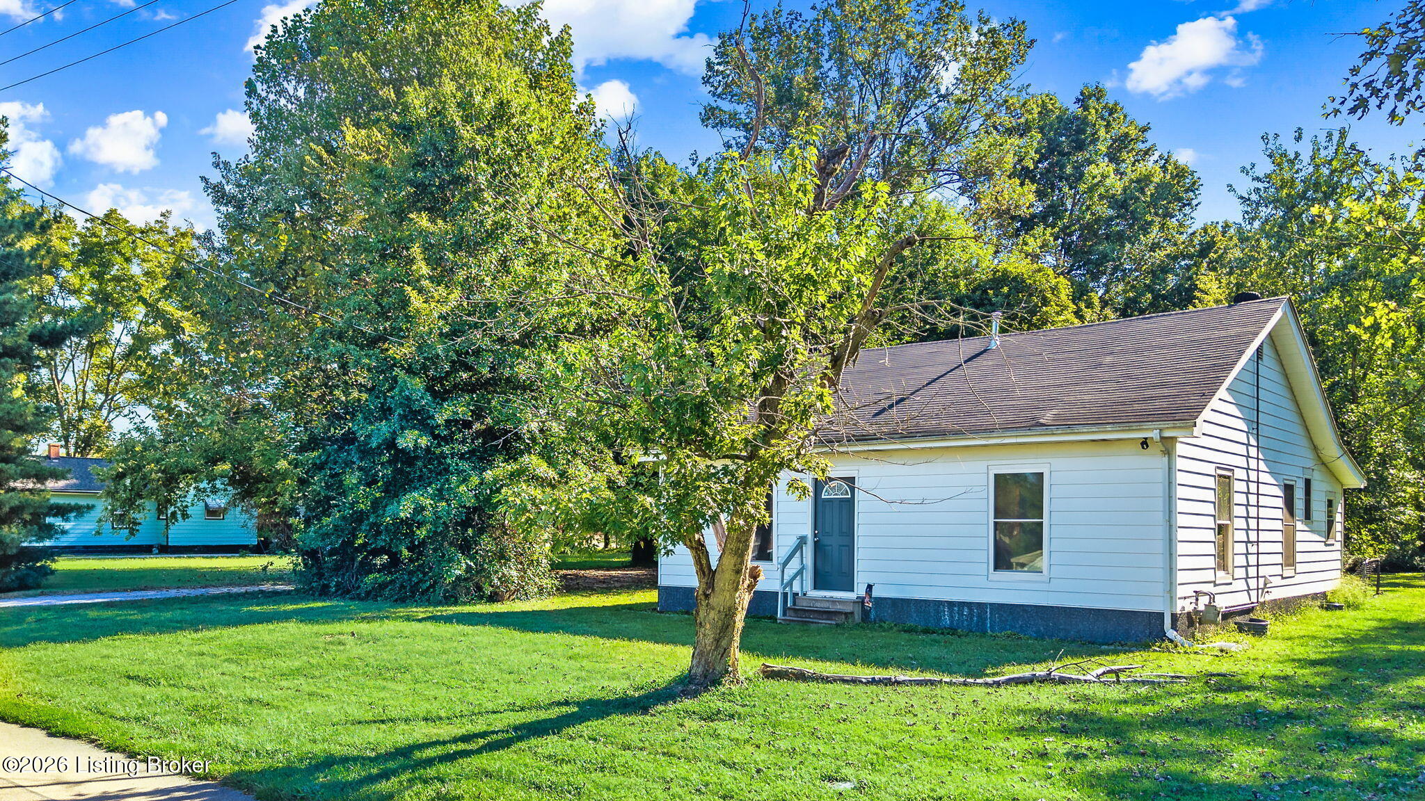 13601 Bohannon Ave Property Photo 2
