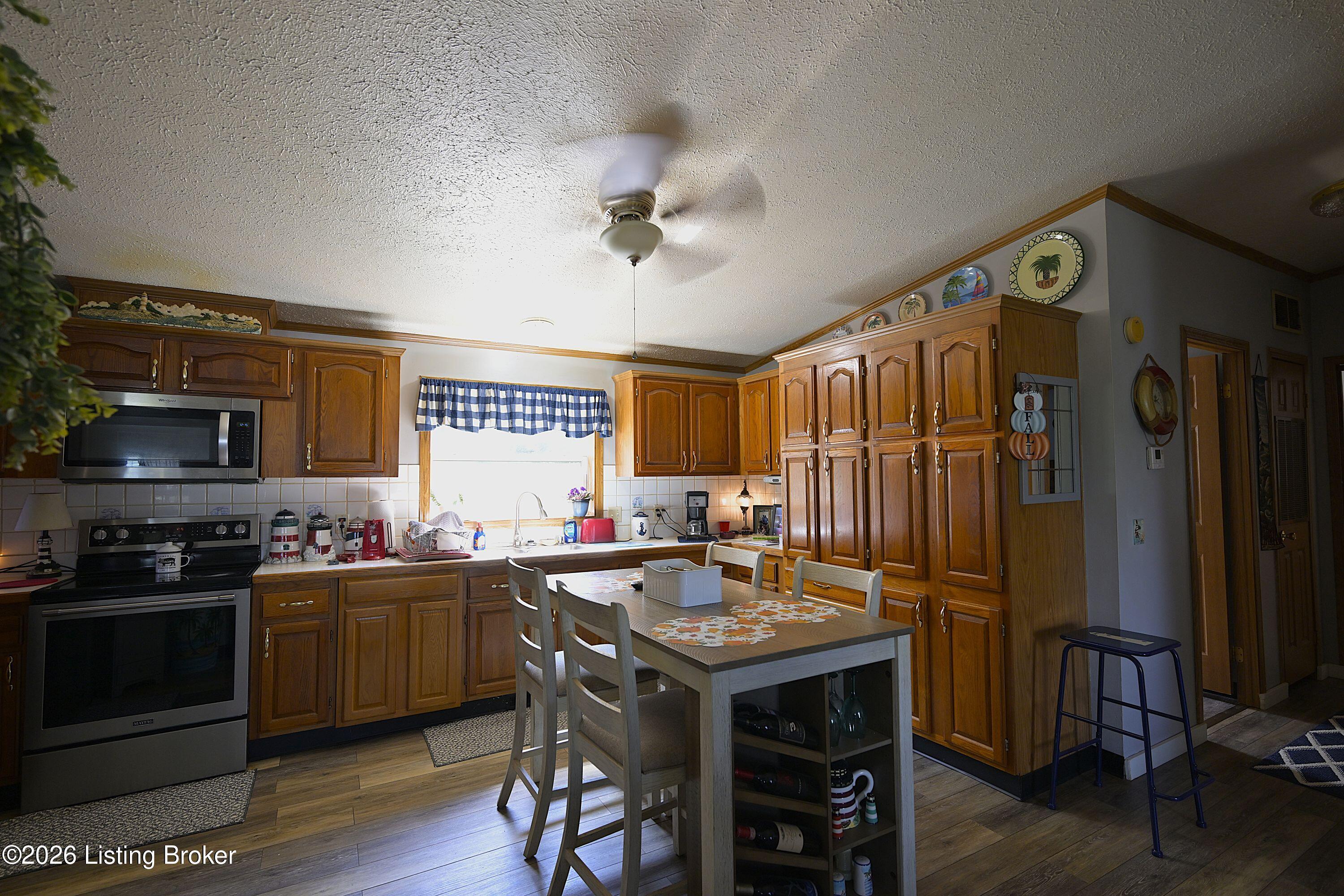 707a Main St Property Photo 17